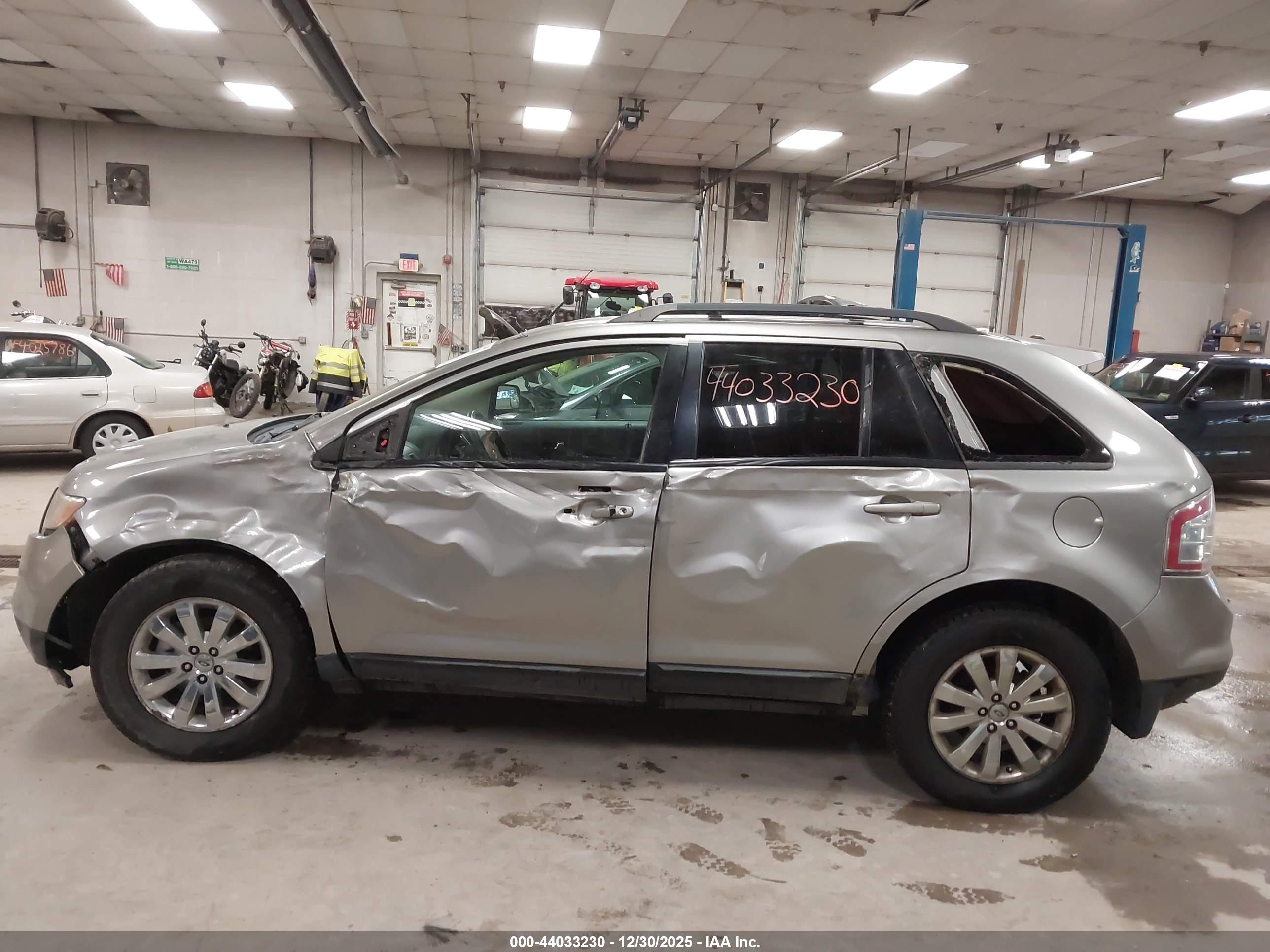 FORD EDGE image 6