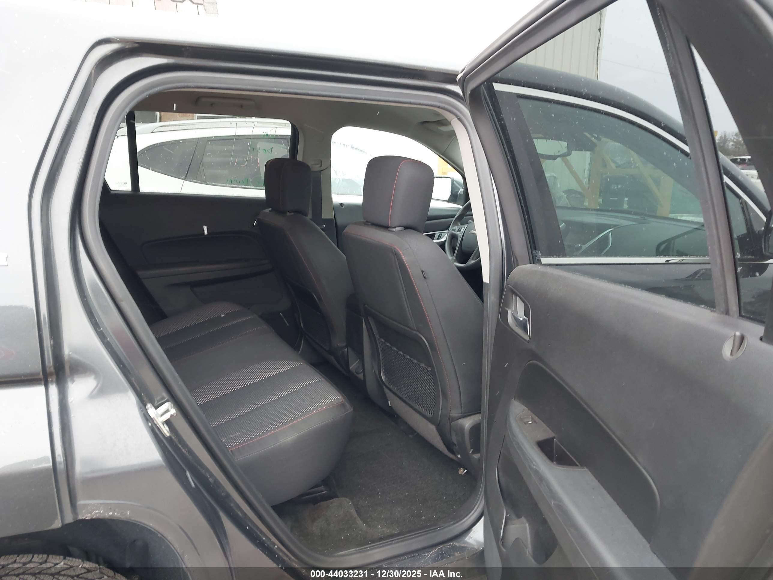 GMC TERRAIN image 8