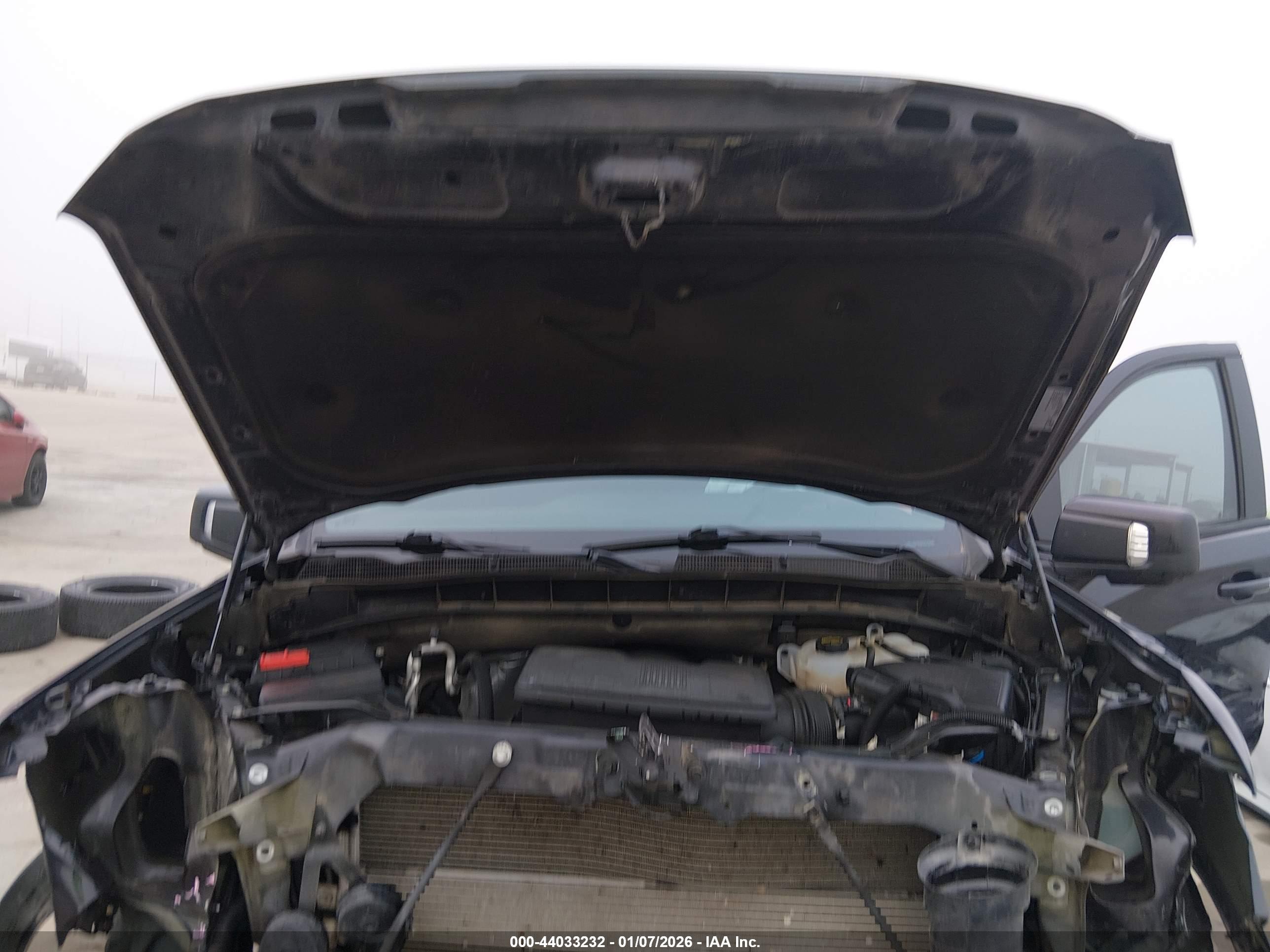 GMC SIERRA image 10