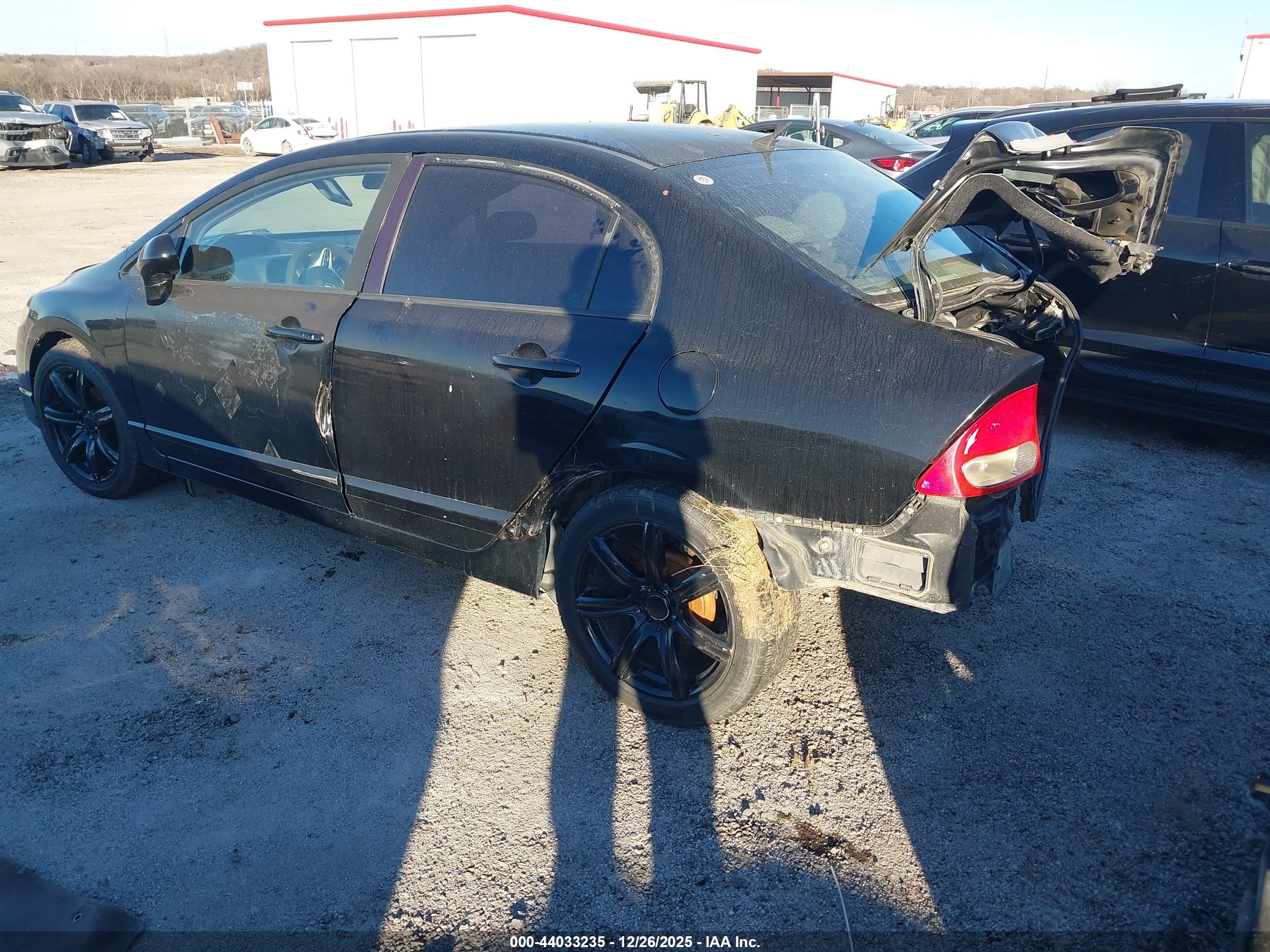 HONDA CIVIC image 3