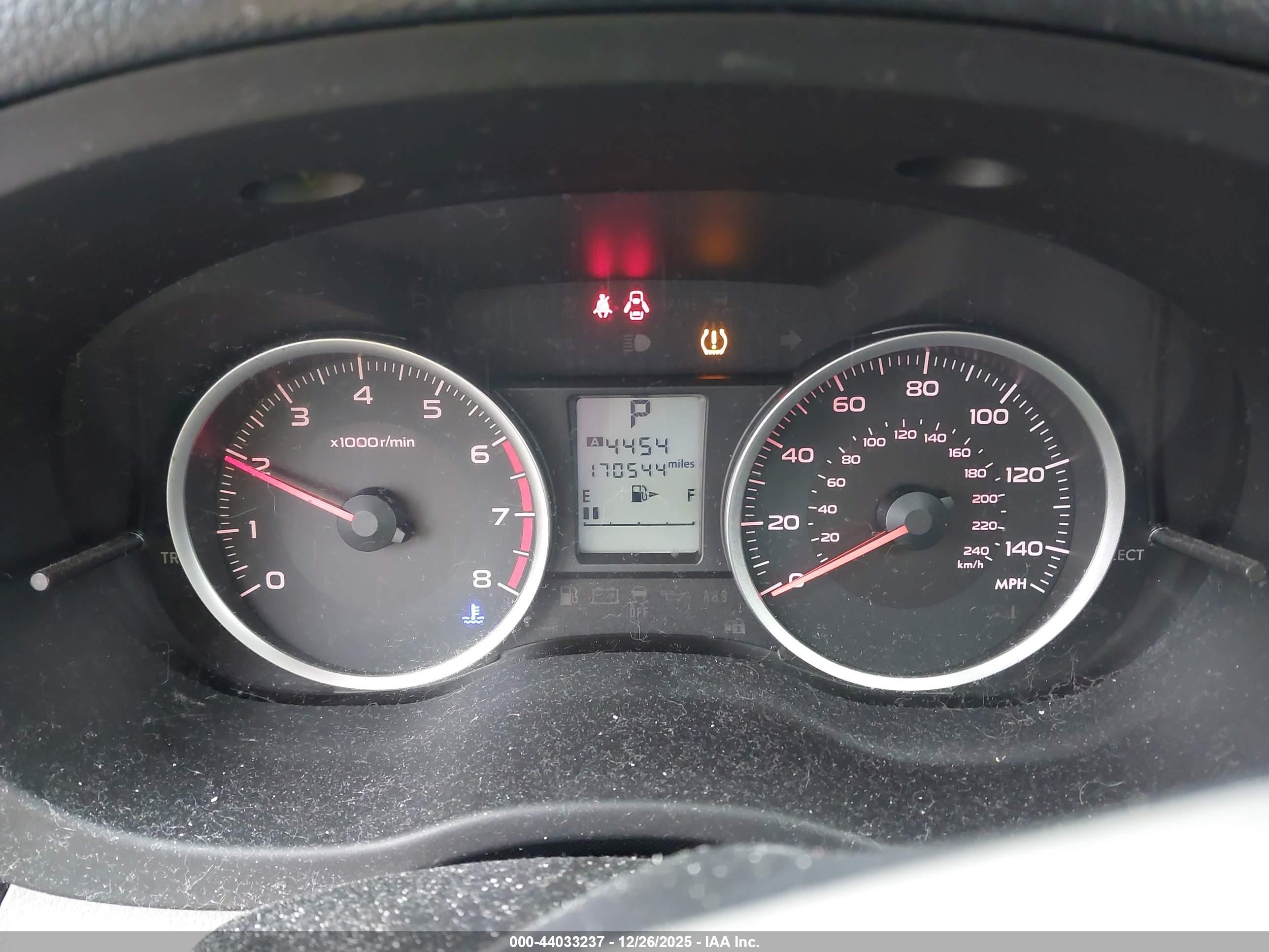 SUBARU FORESTER image 7