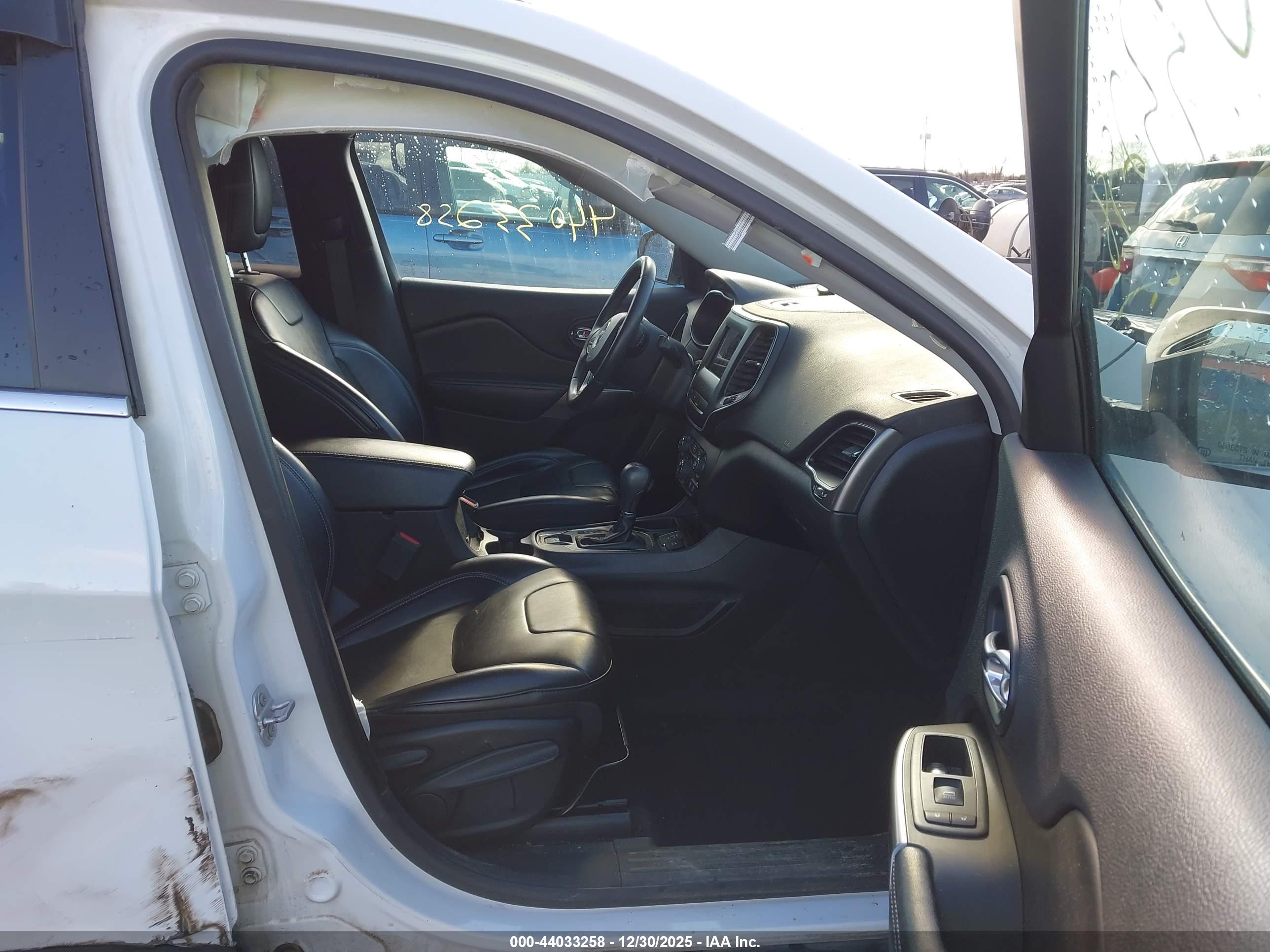 JEEP CHEROKEE image 5