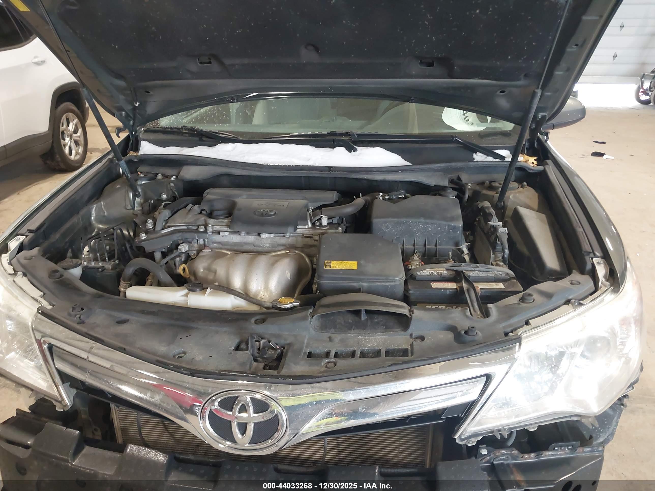 TOYOTA CAMRY image 10