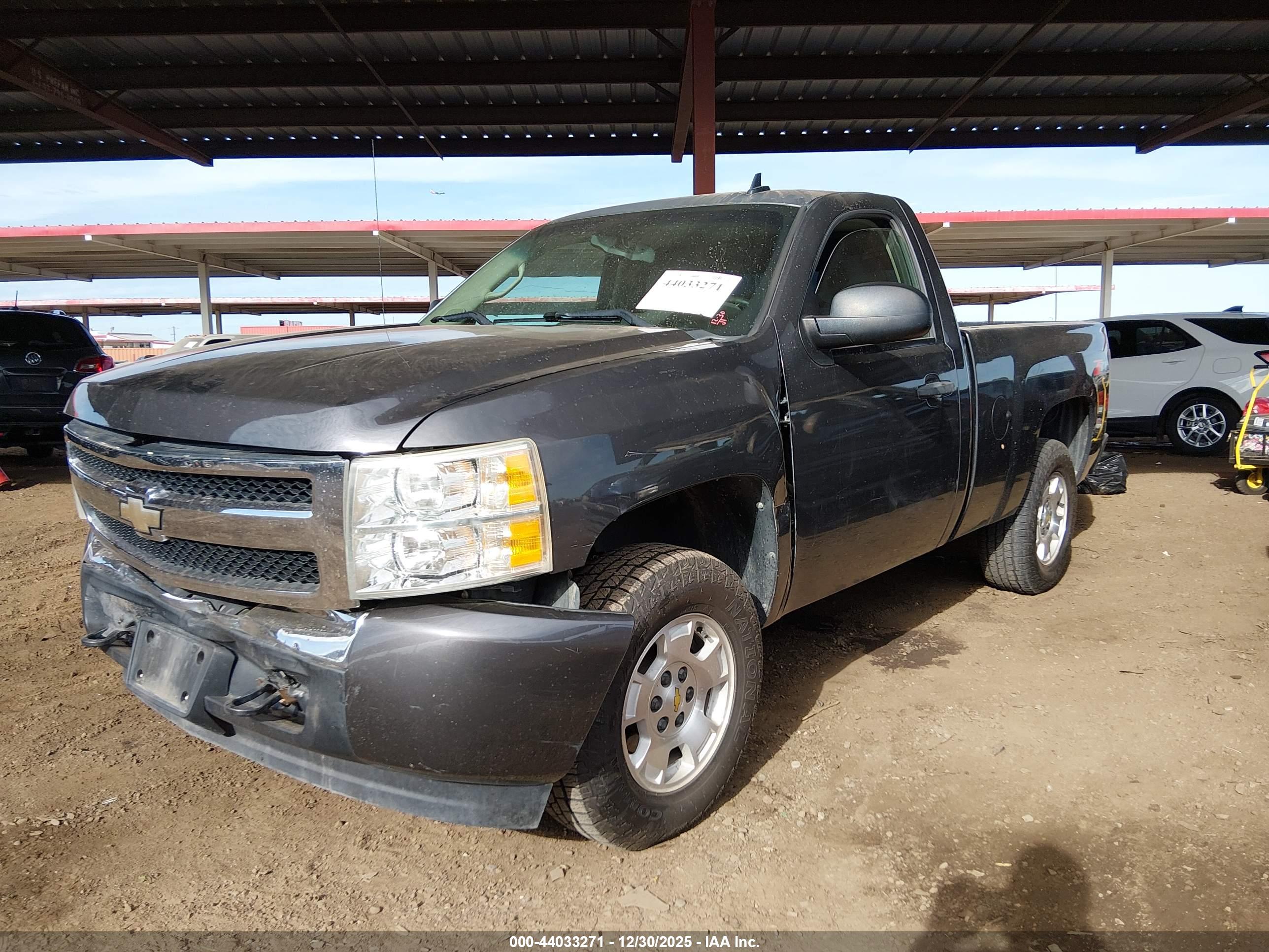 CHEVROLET SILVERADO image 2