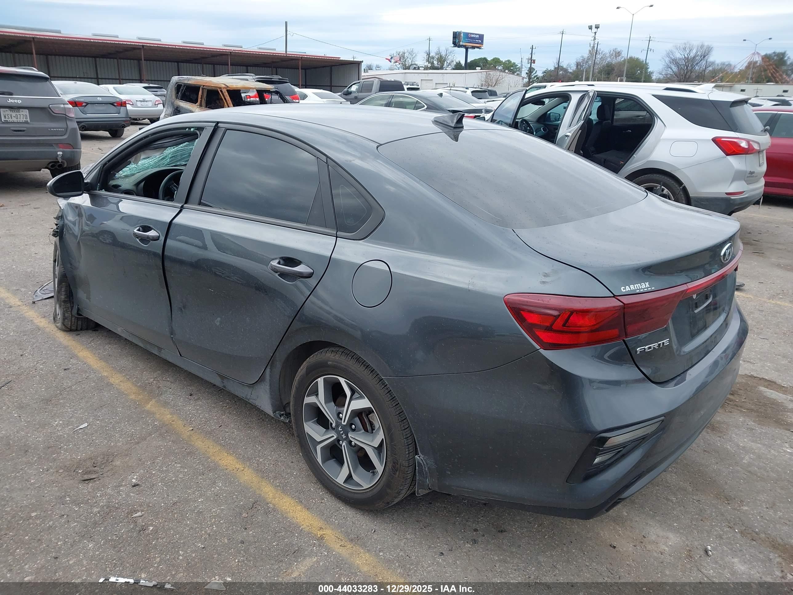 KIA FORTE image 3