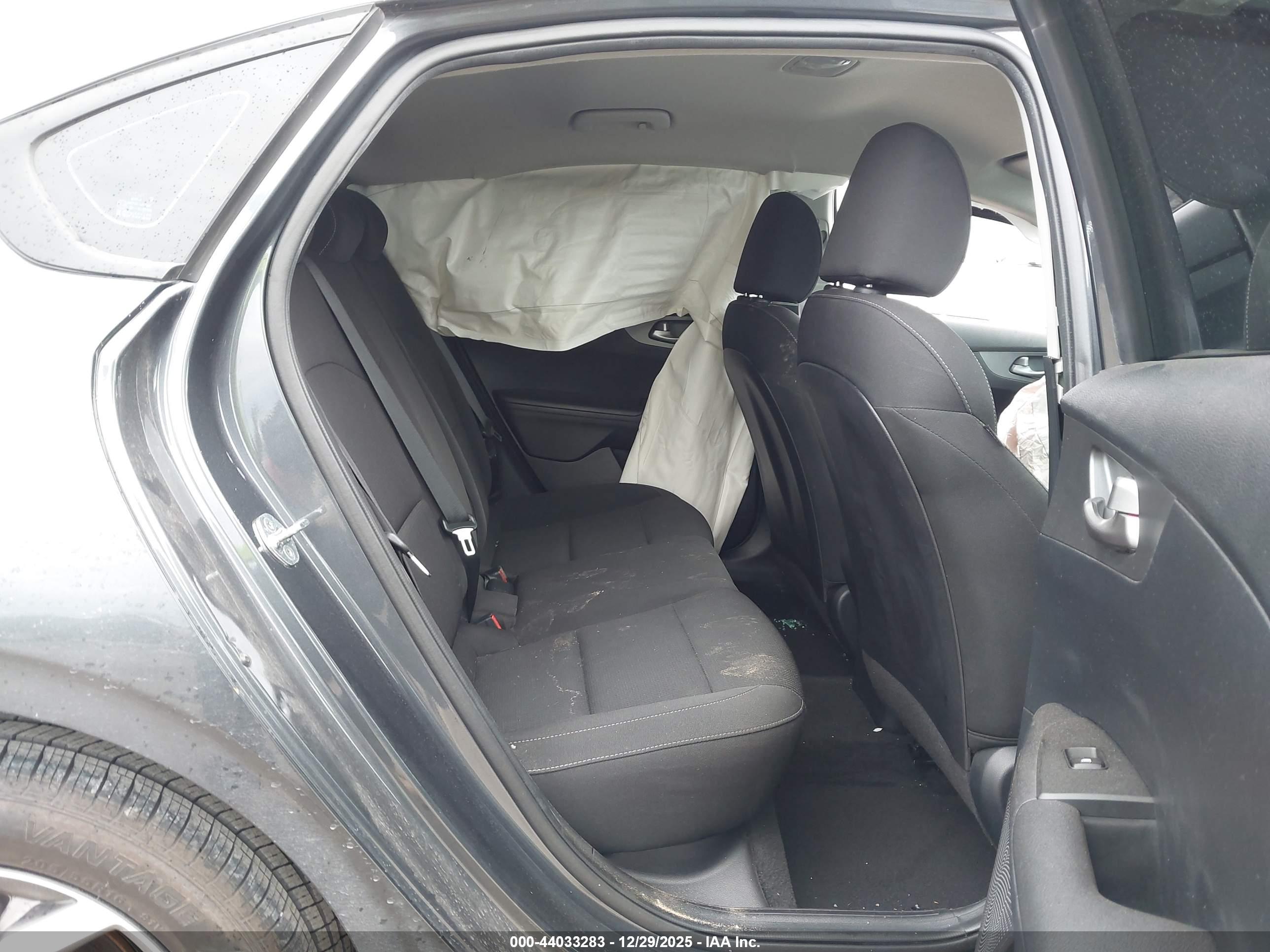 KIA FORTE image 8