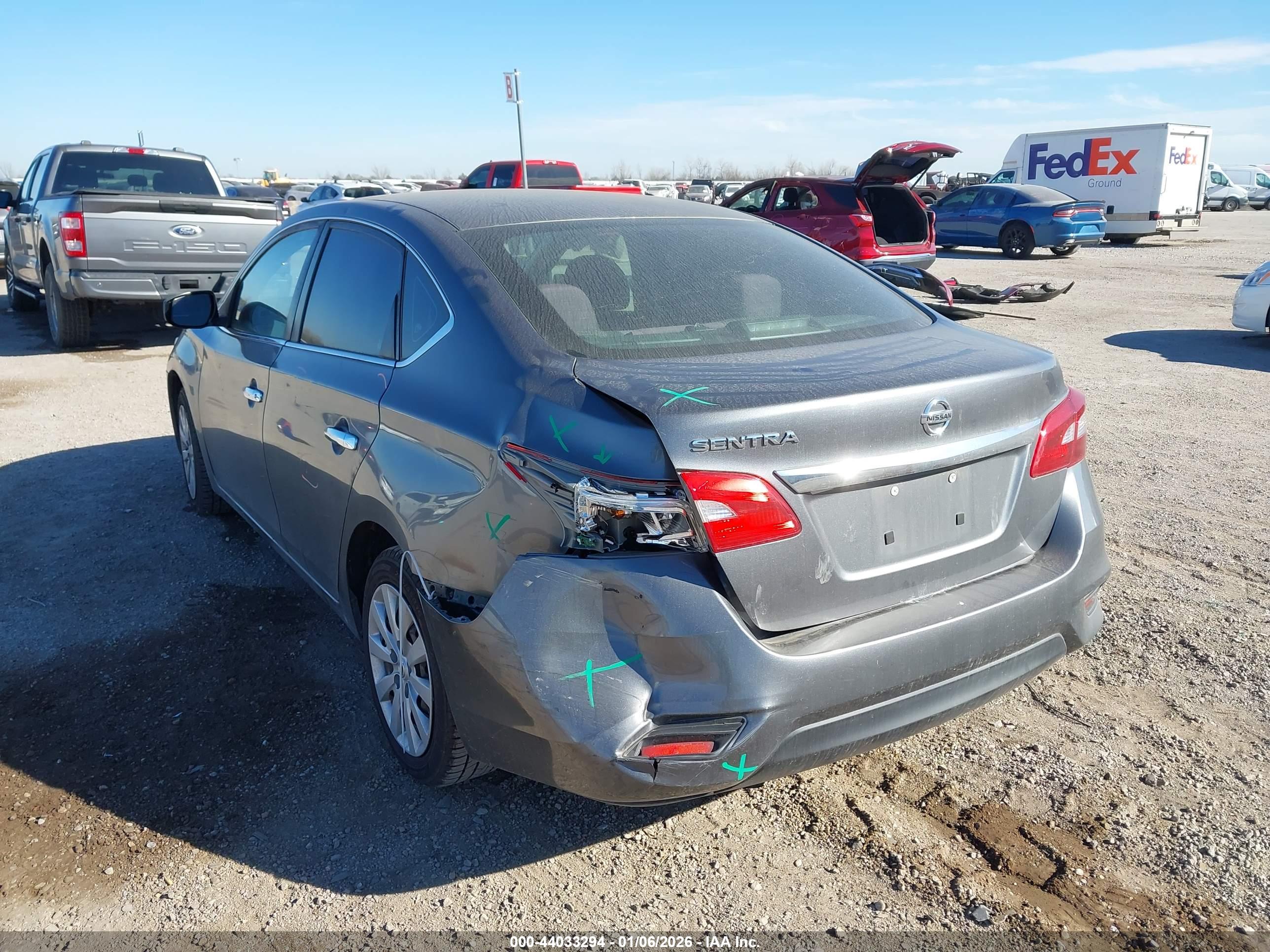 NISSAN SENTRA image 3