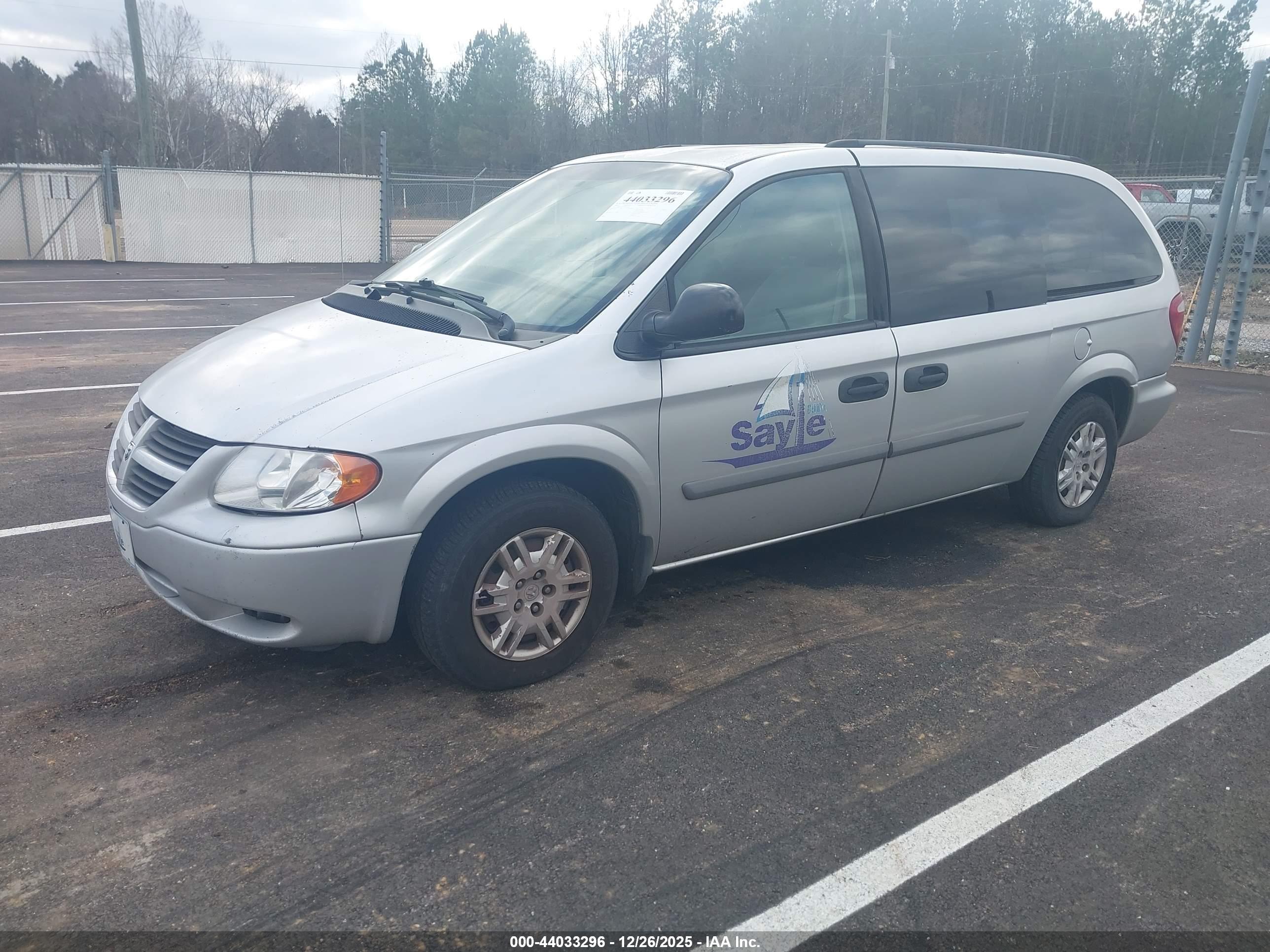 DODGE GRAND image 2