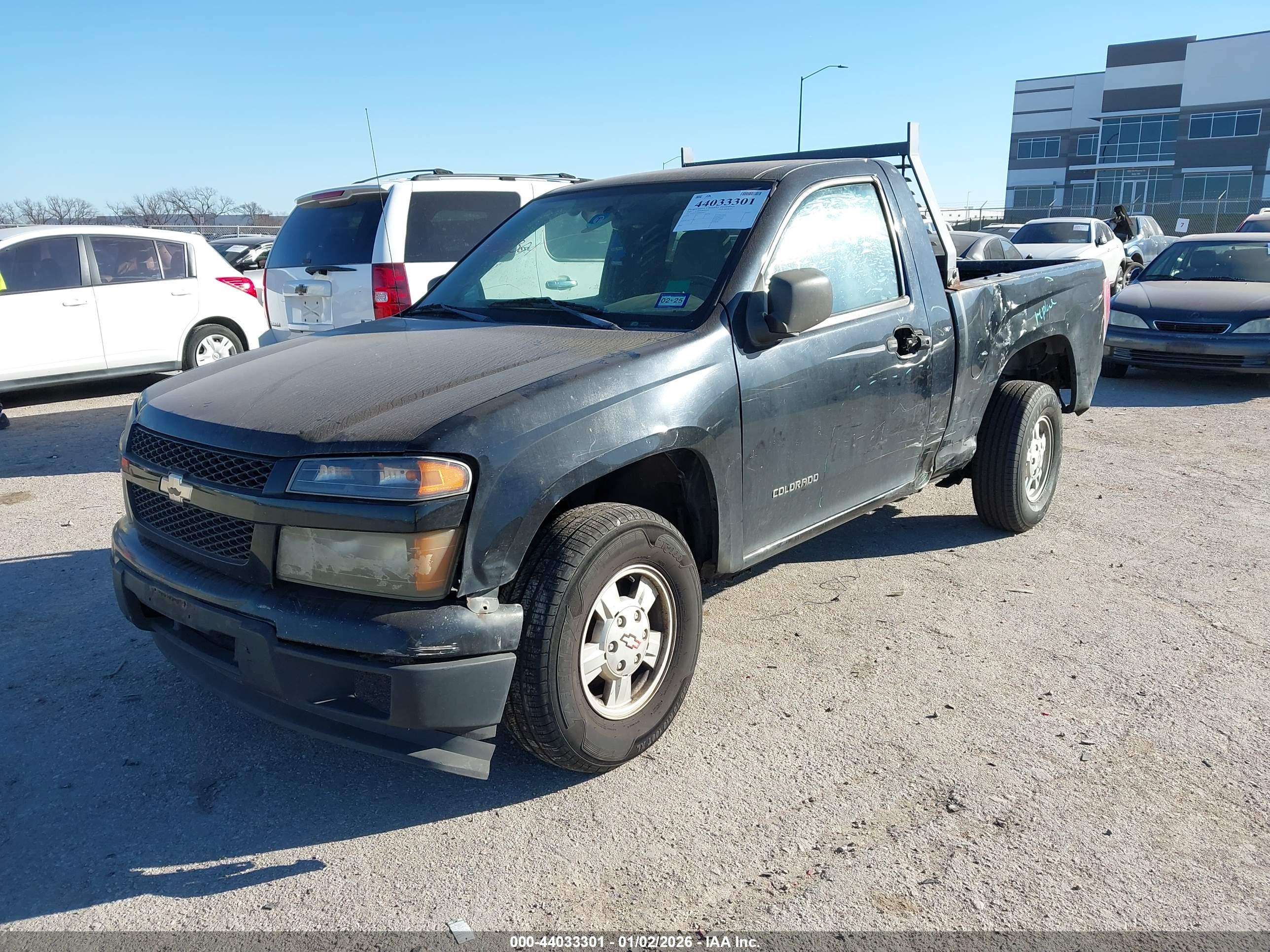 CHEVROLET COLORADO image 2