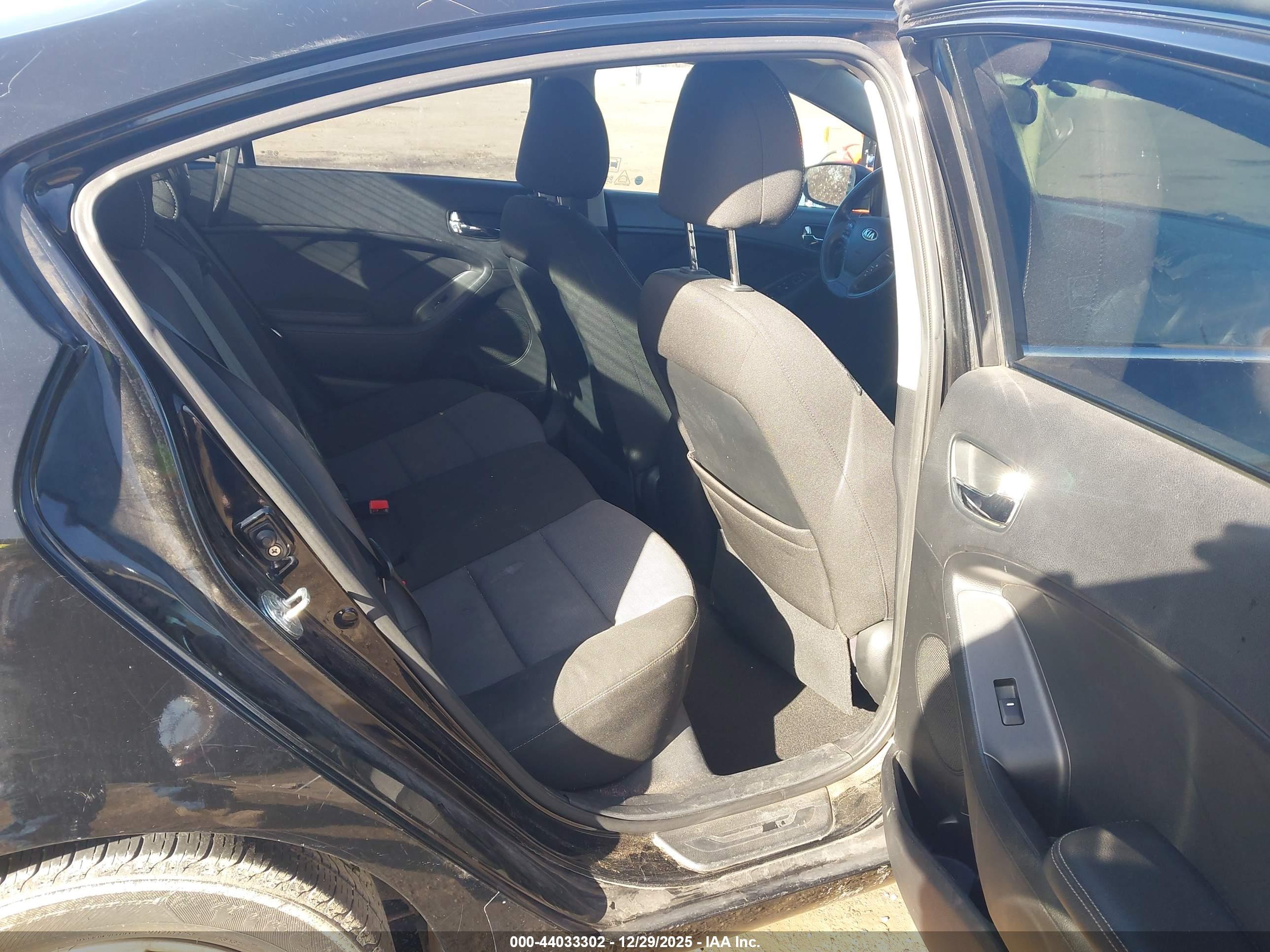 KIA FORTE image 8