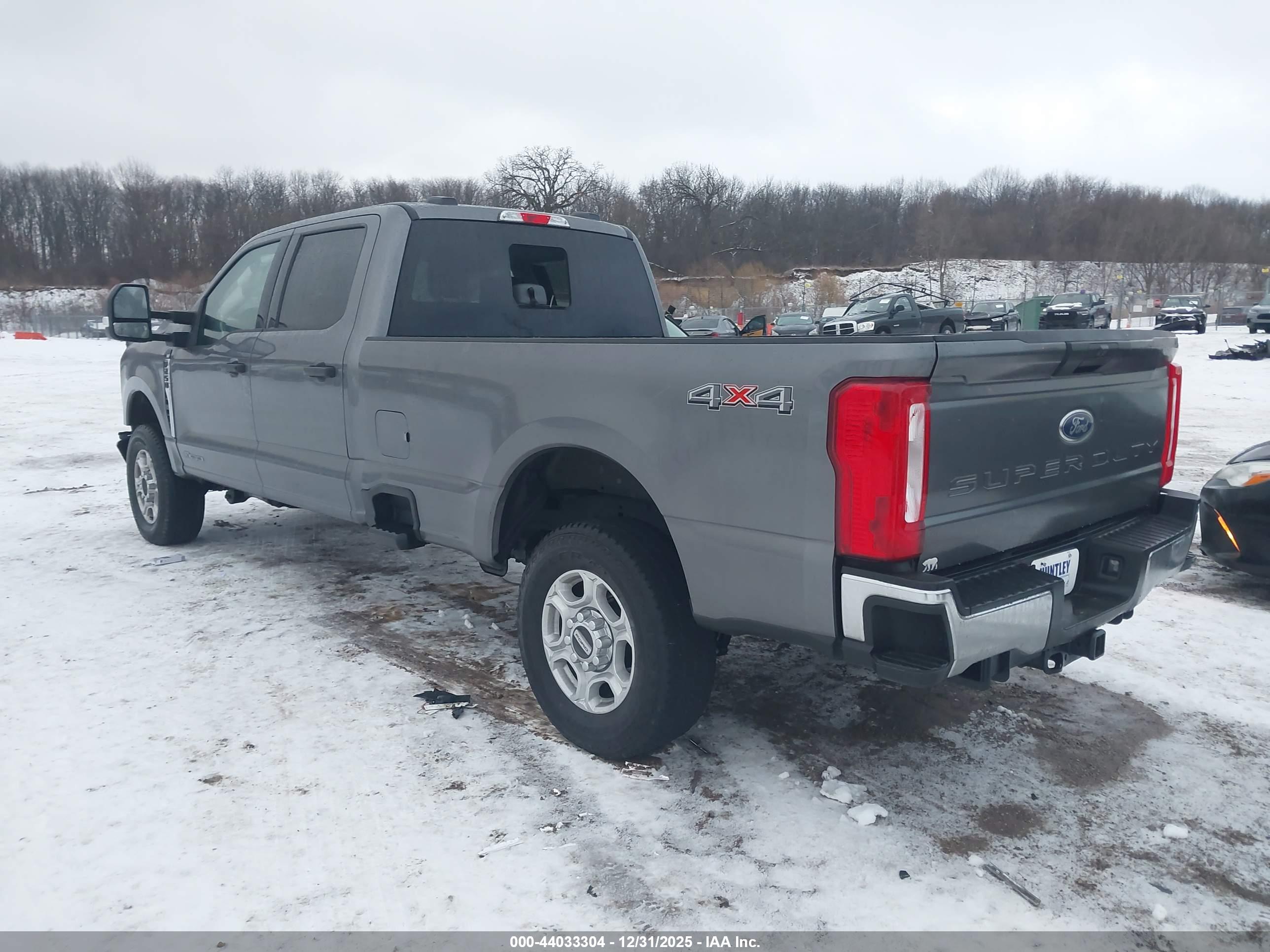 FORD F-250 image 3