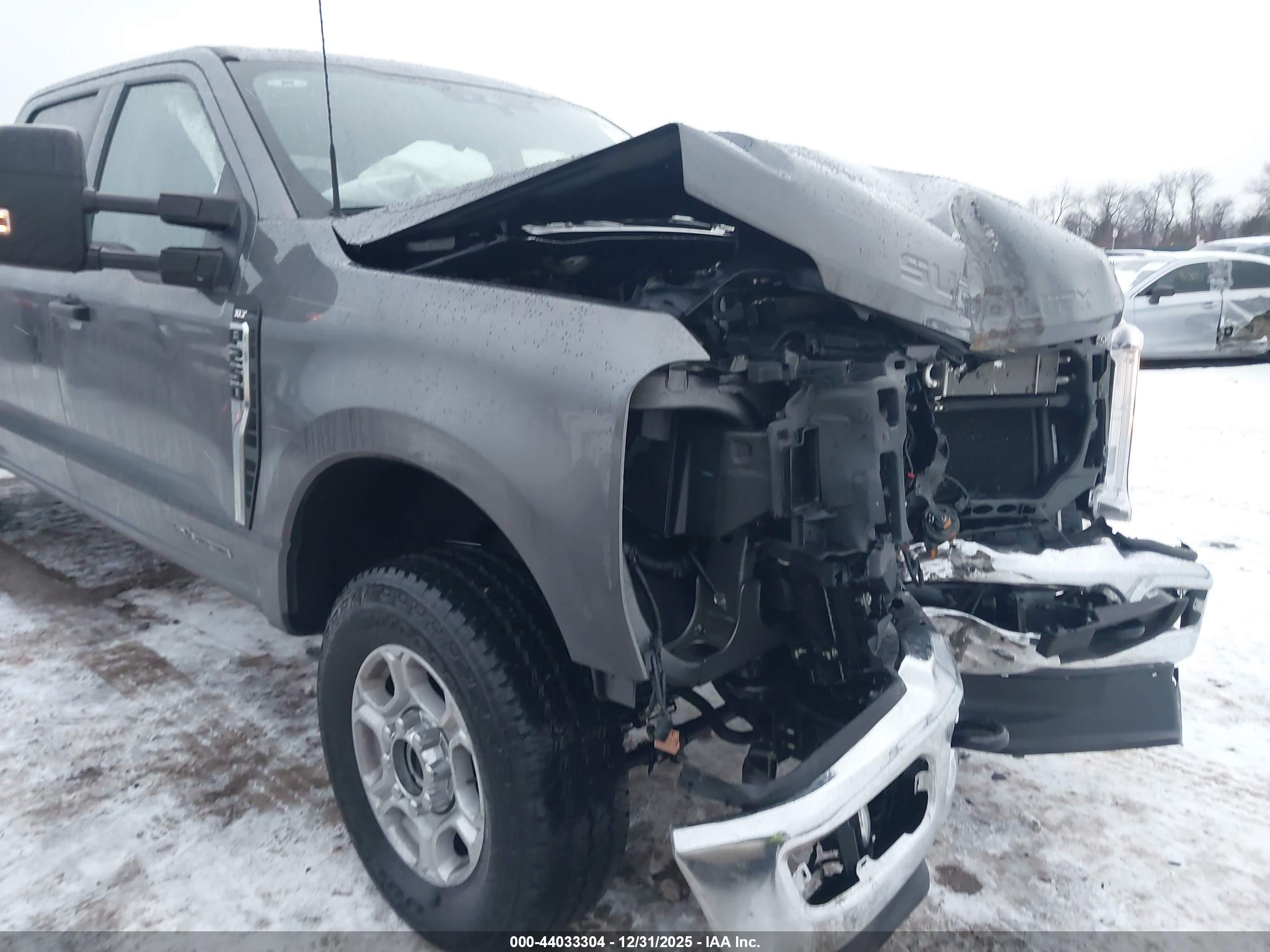 FORD F-250 image 6
