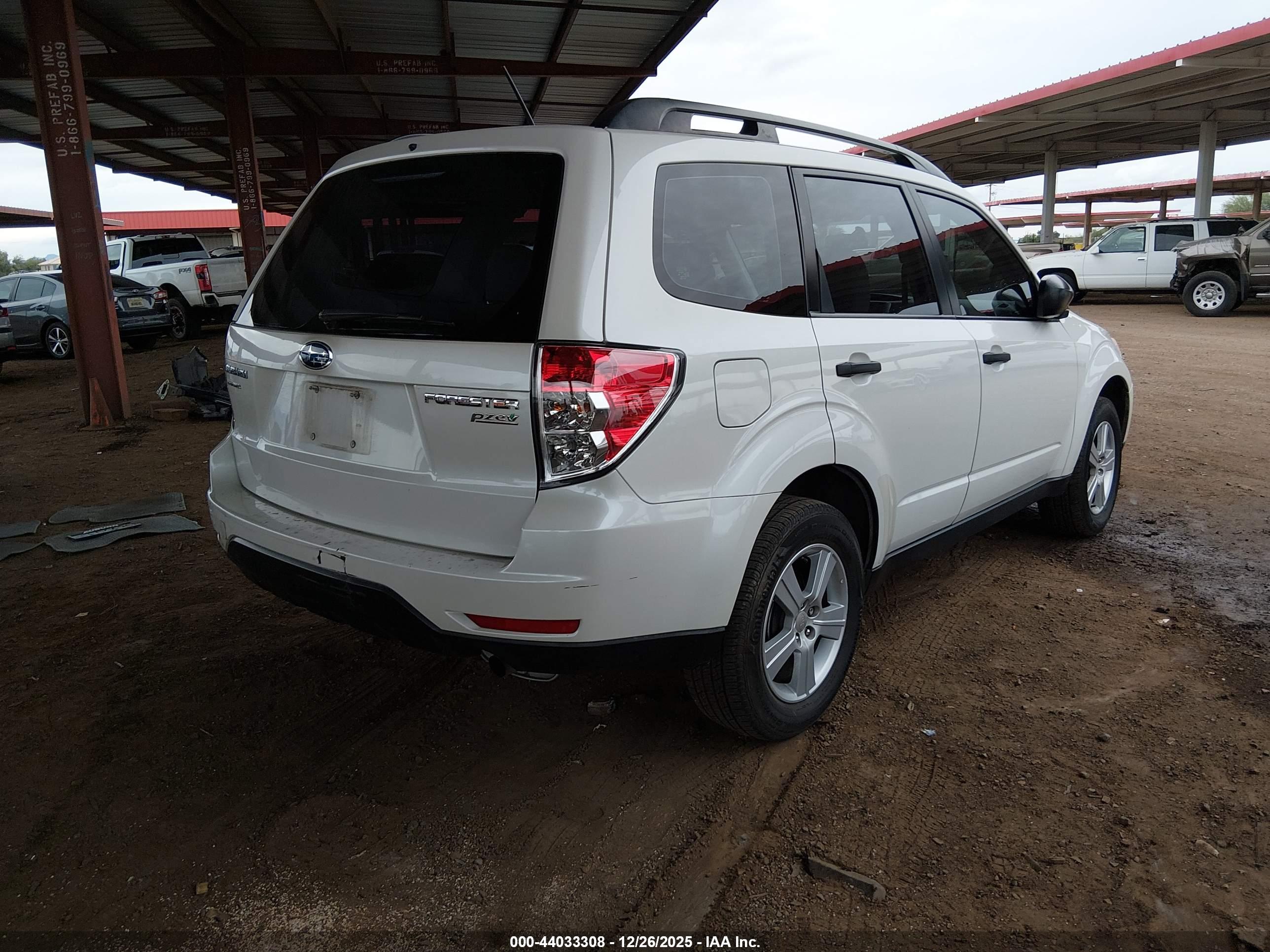 SUBARU FORESTER image 4