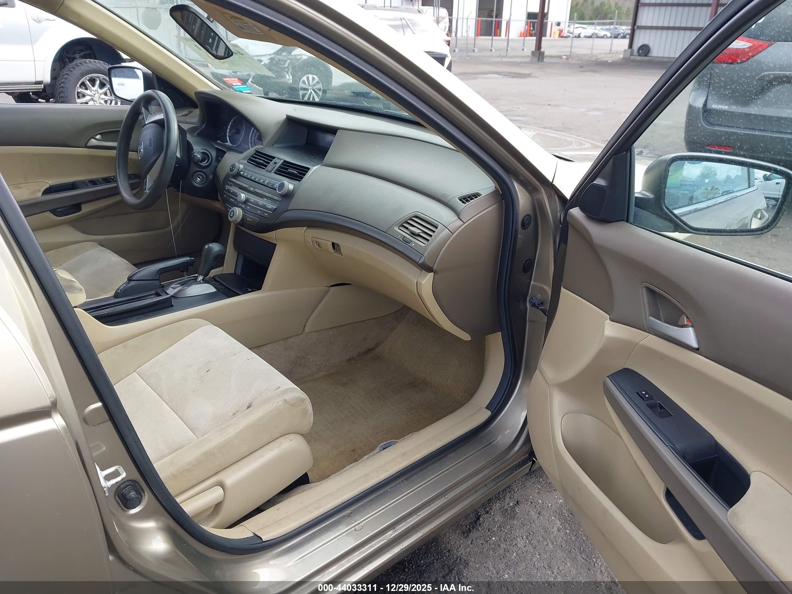 HONDA ACCORD image 5