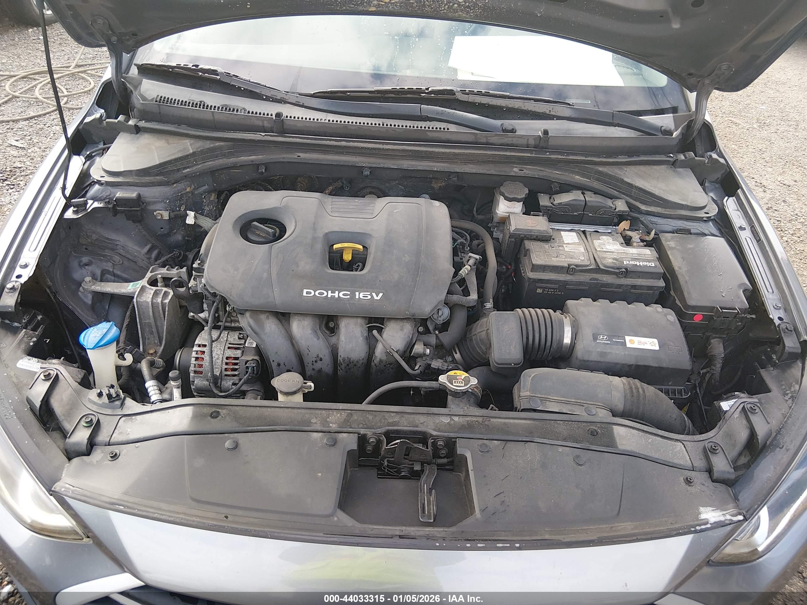 HYUNDAI ELANTRA image 10