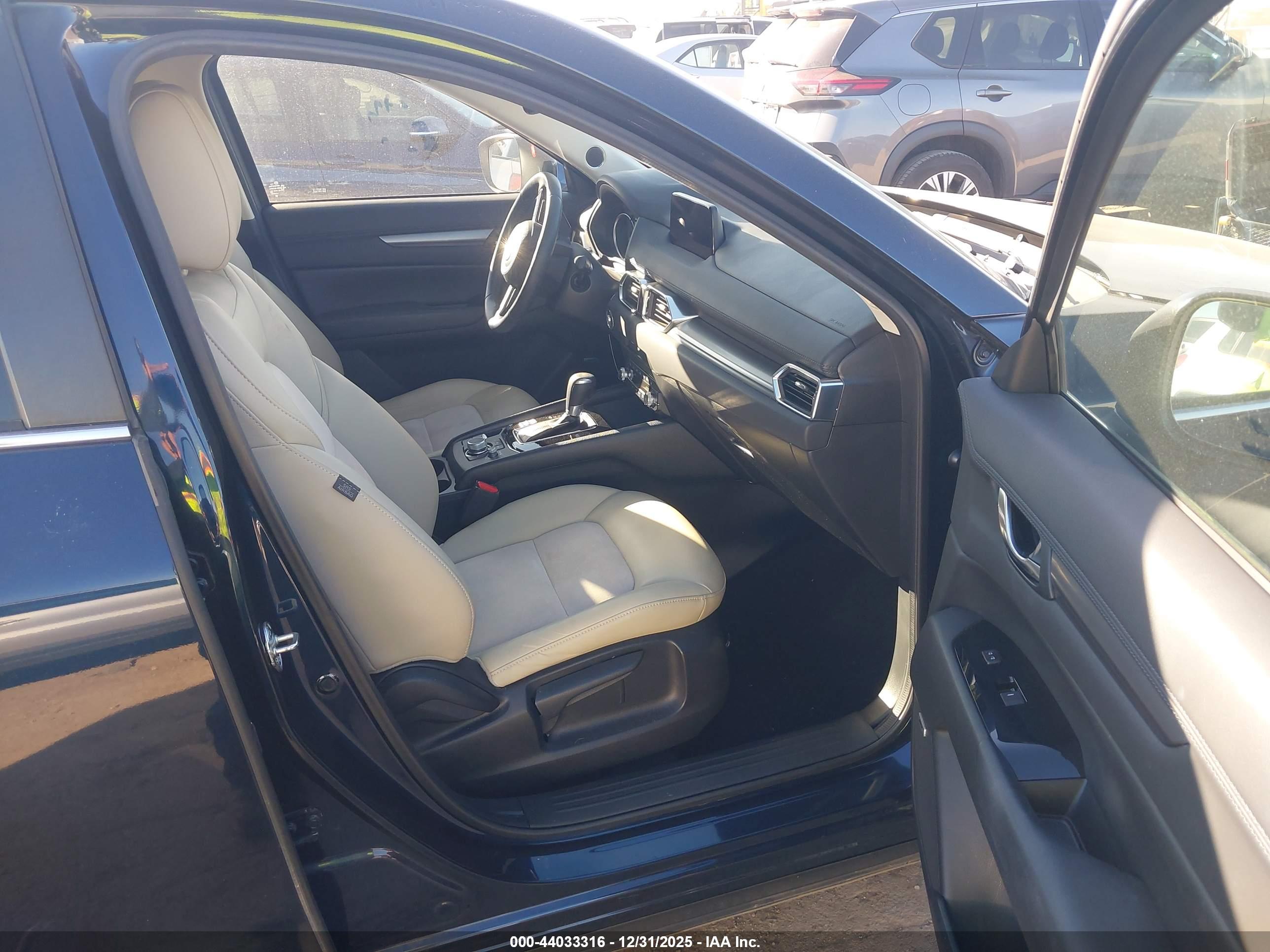 MAZDA CX-5 image 5
