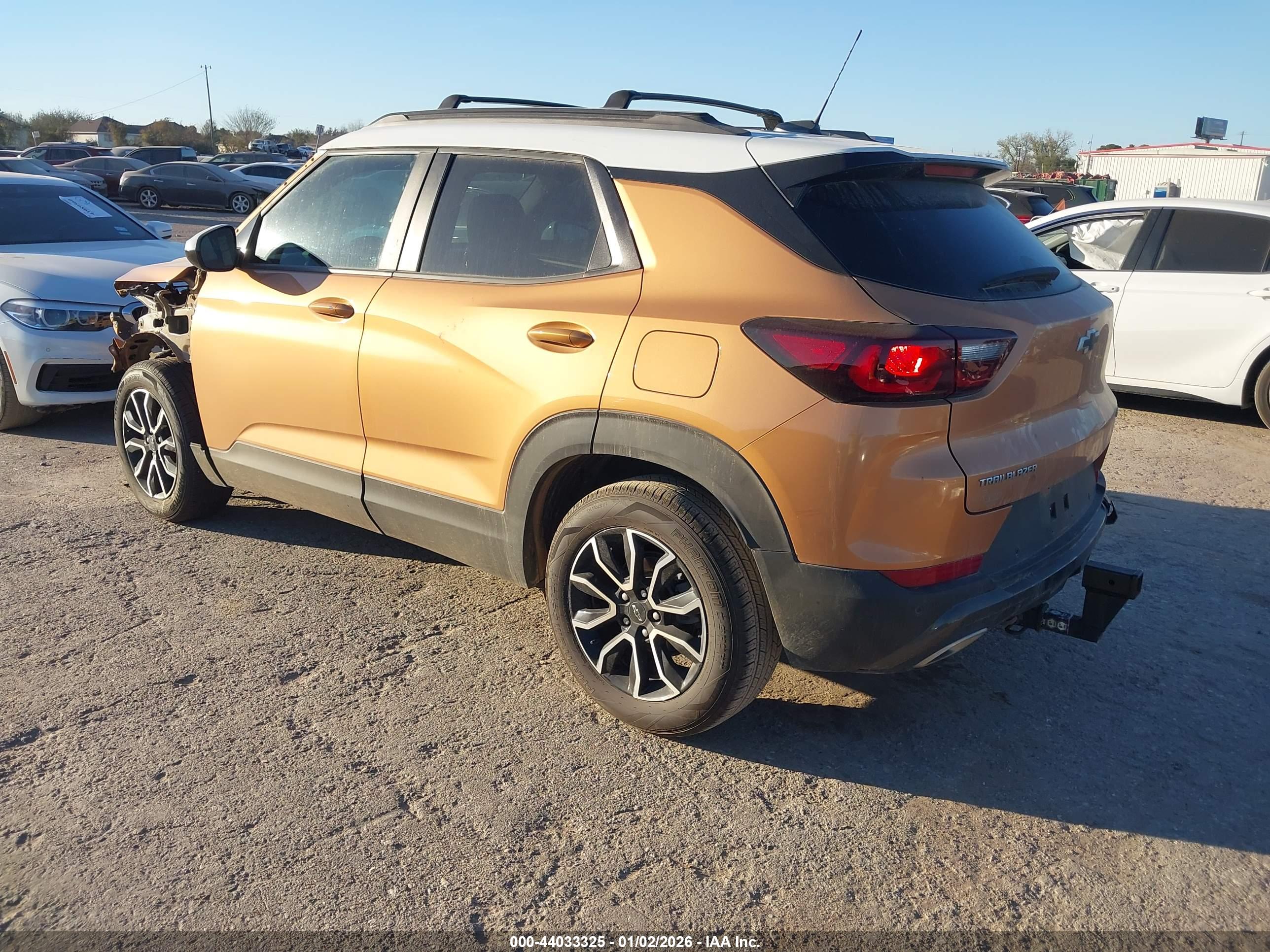 CHEVROLET TRAILBLAZER image 3