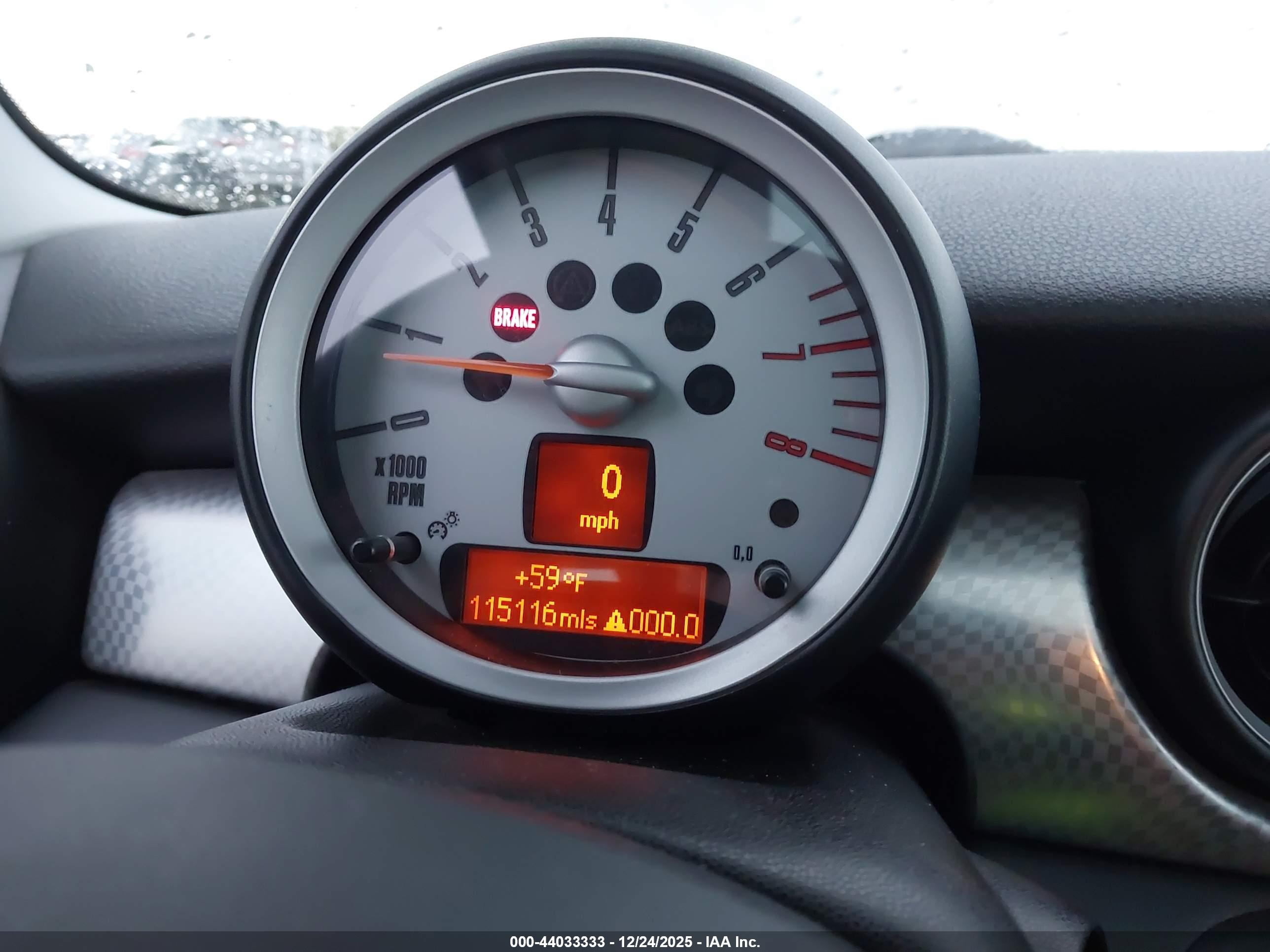 MINI COOPER image 7