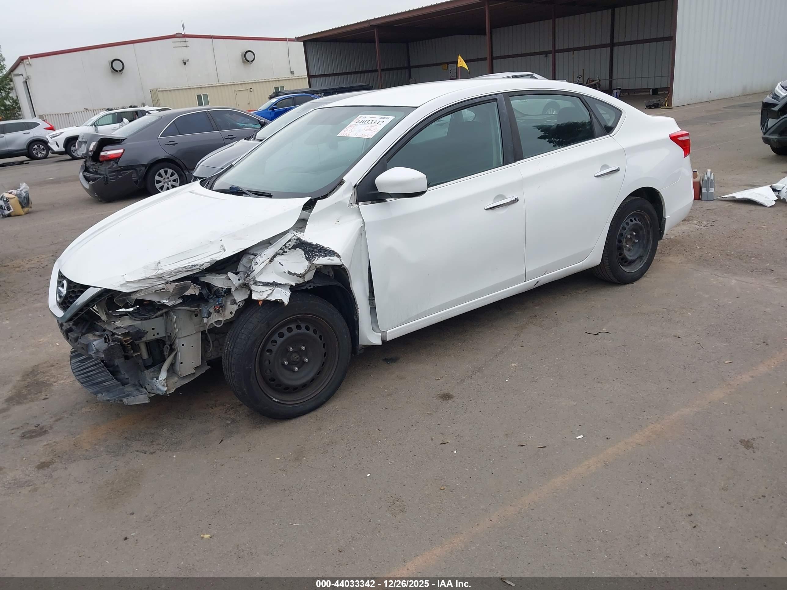 NISSAN SENTRA image 2
