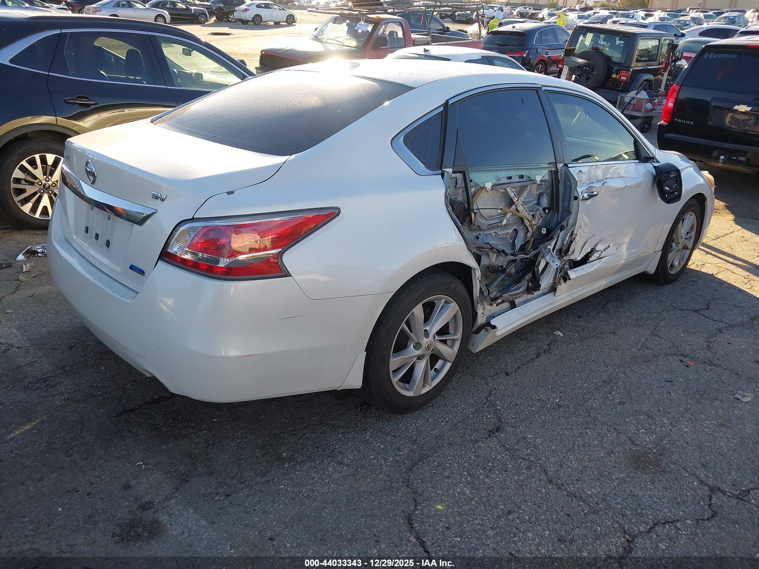 NISSAN ALTIMA image 4