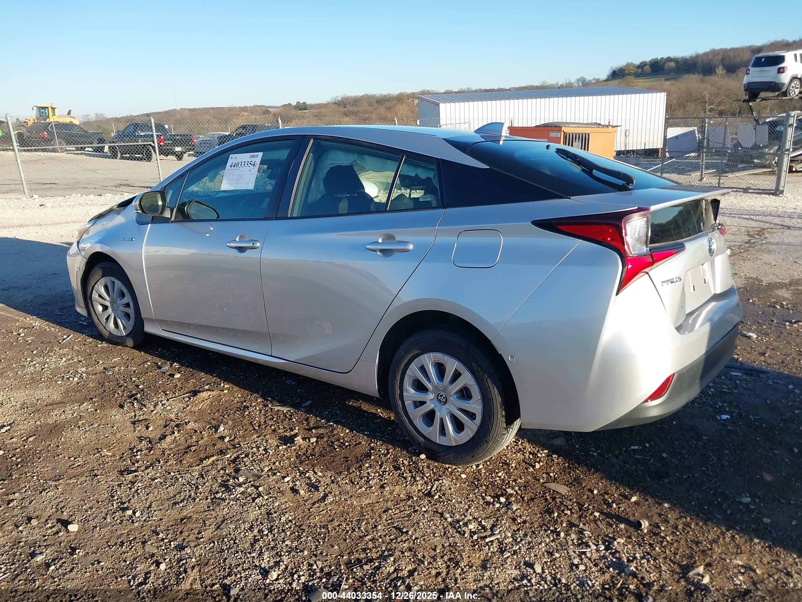 TOYOTA PRIUS image 3