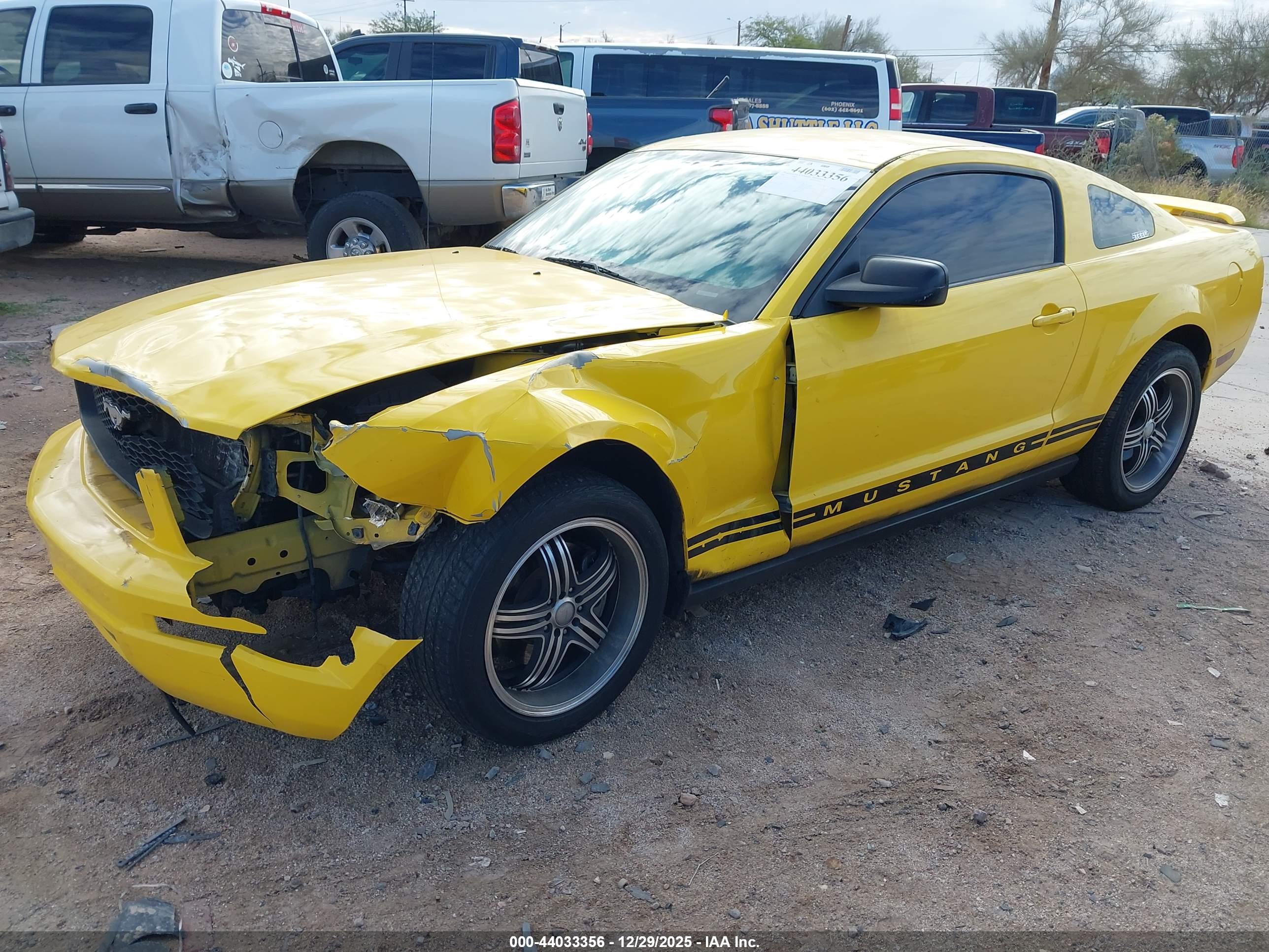 FORD MUSTANG image 2