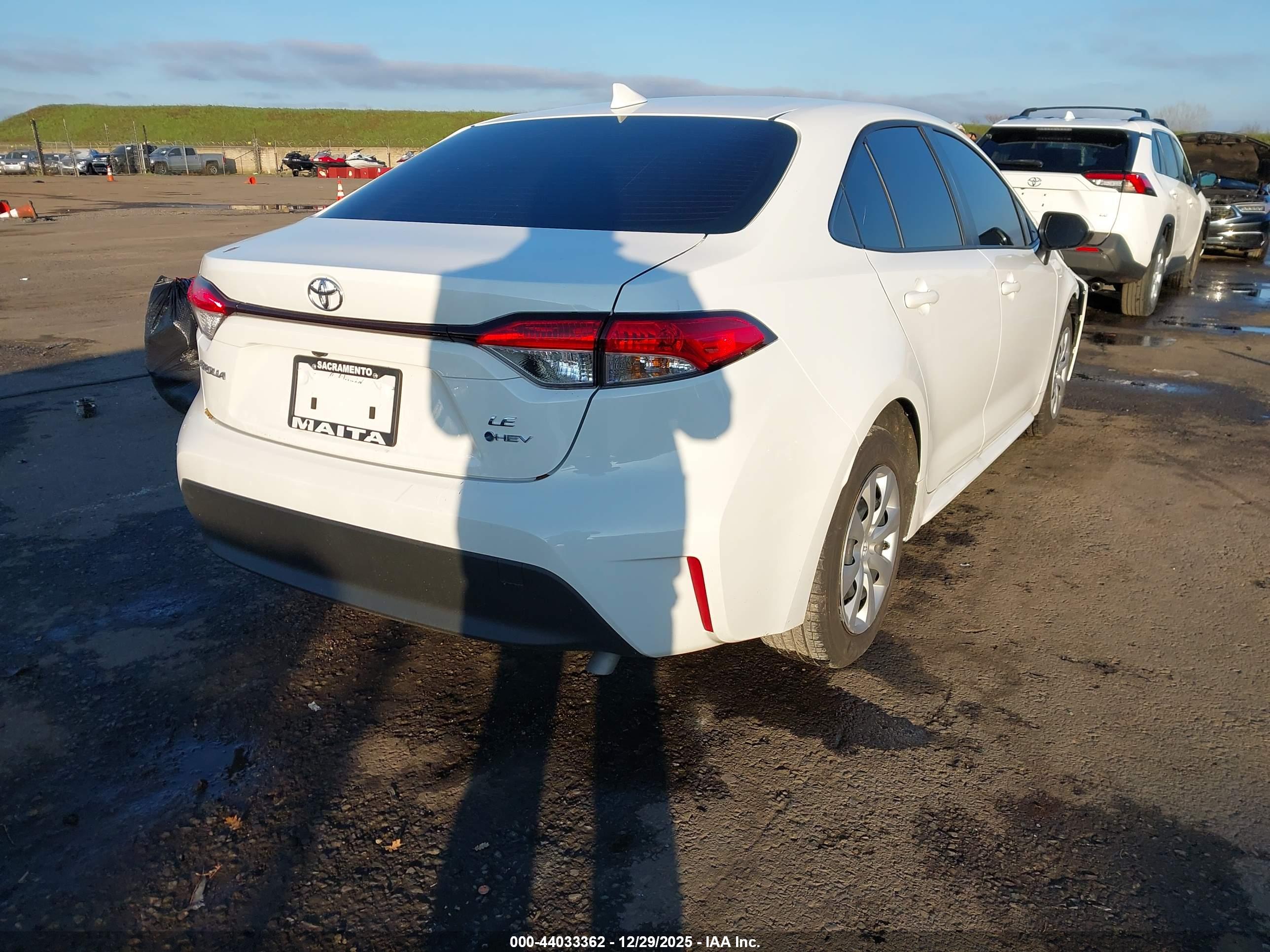 TOYOTA COROLLA image 4