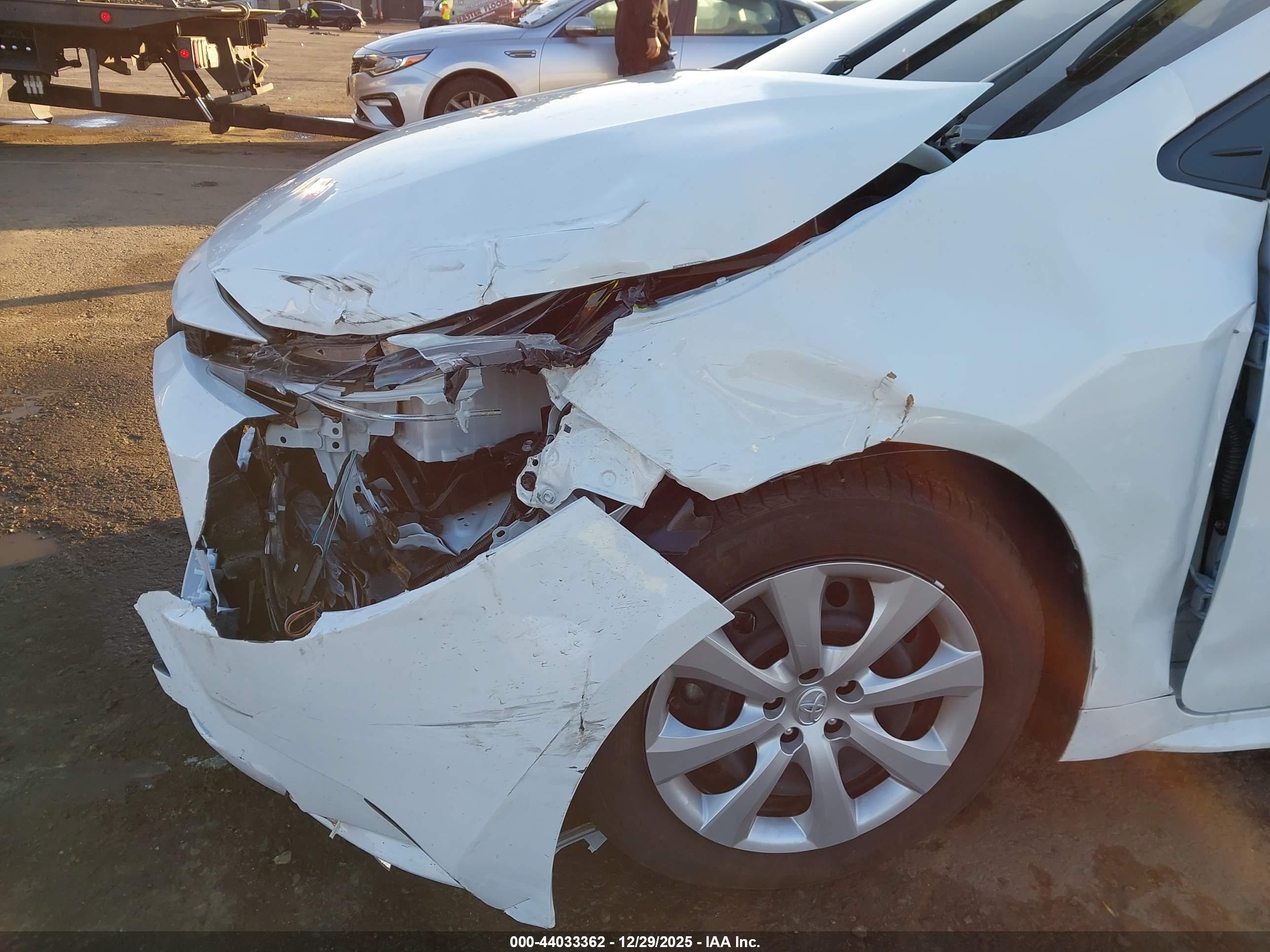 TOYOTA COROLLA image 6