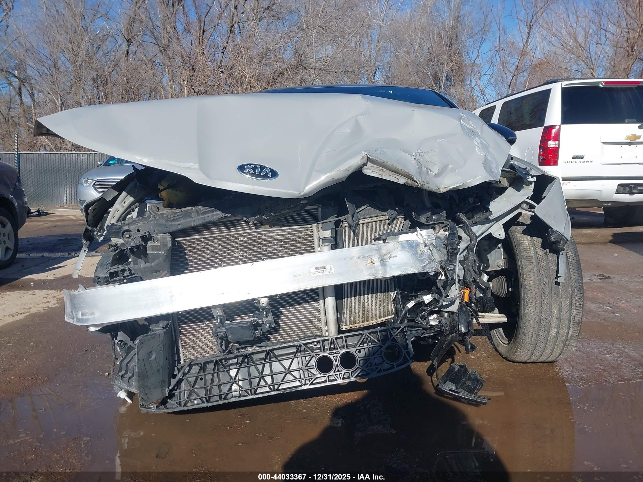 KIA K5 image 6