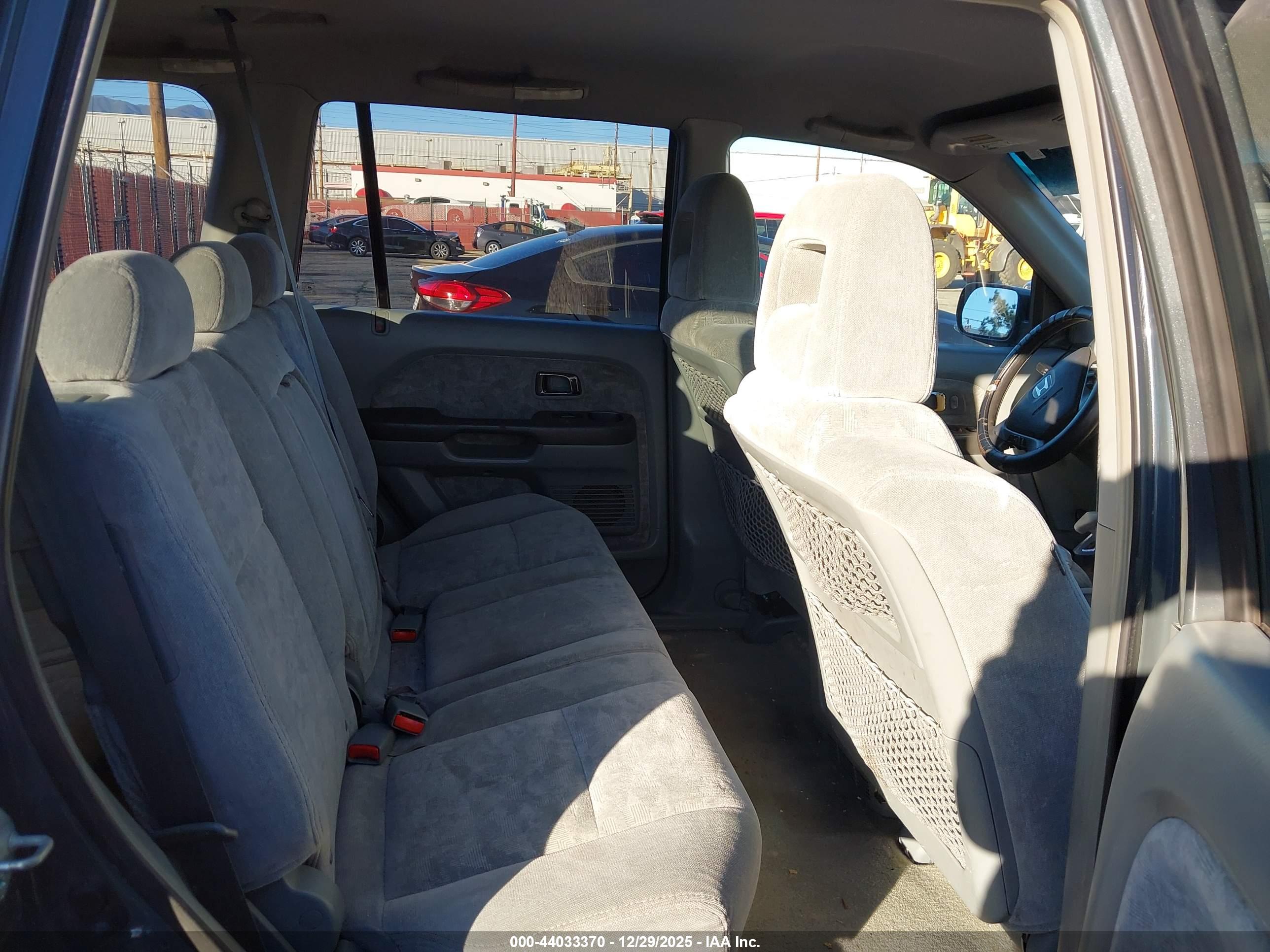 HONDA PILOT image 8