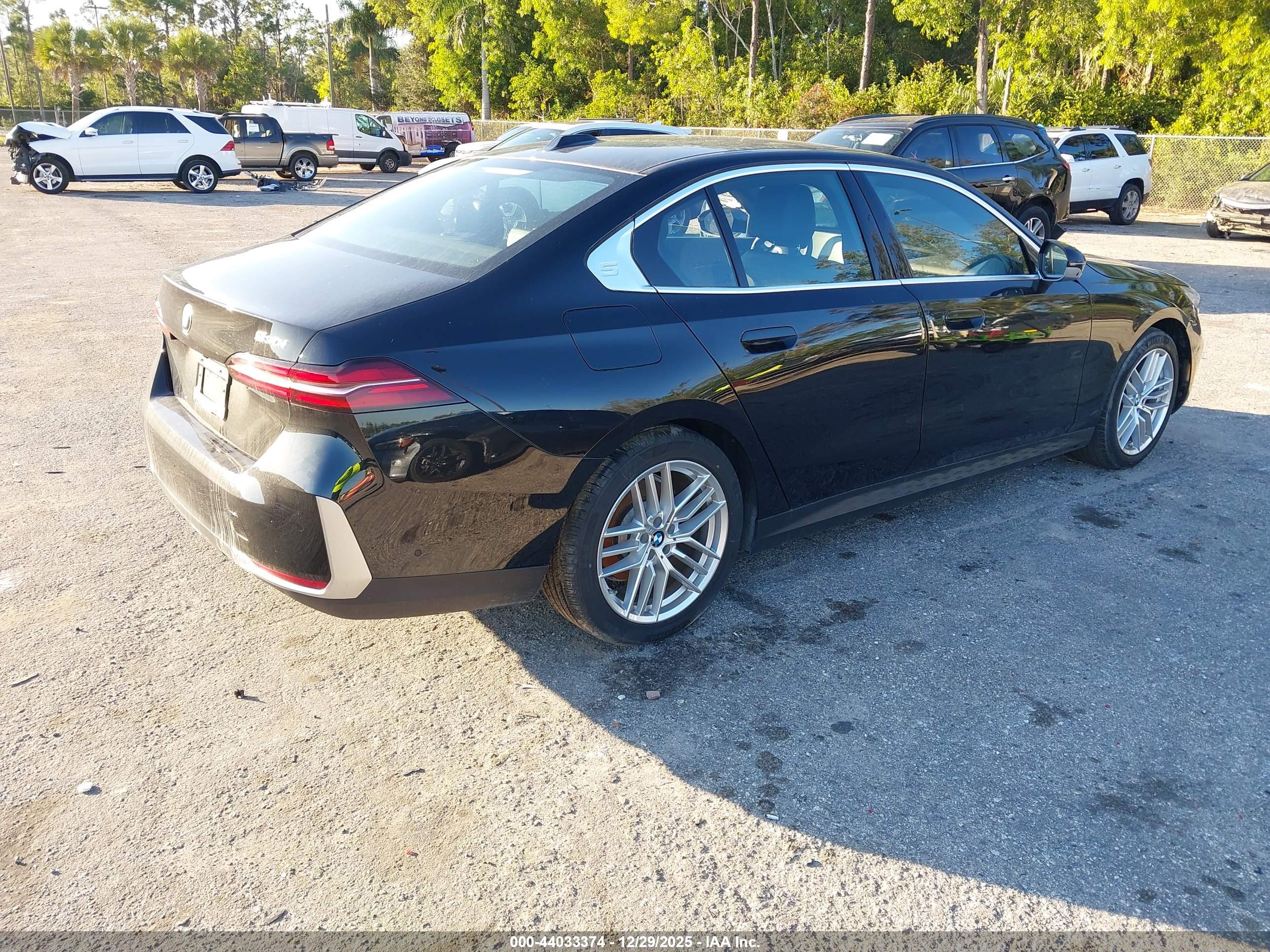 BMW 530I image 4