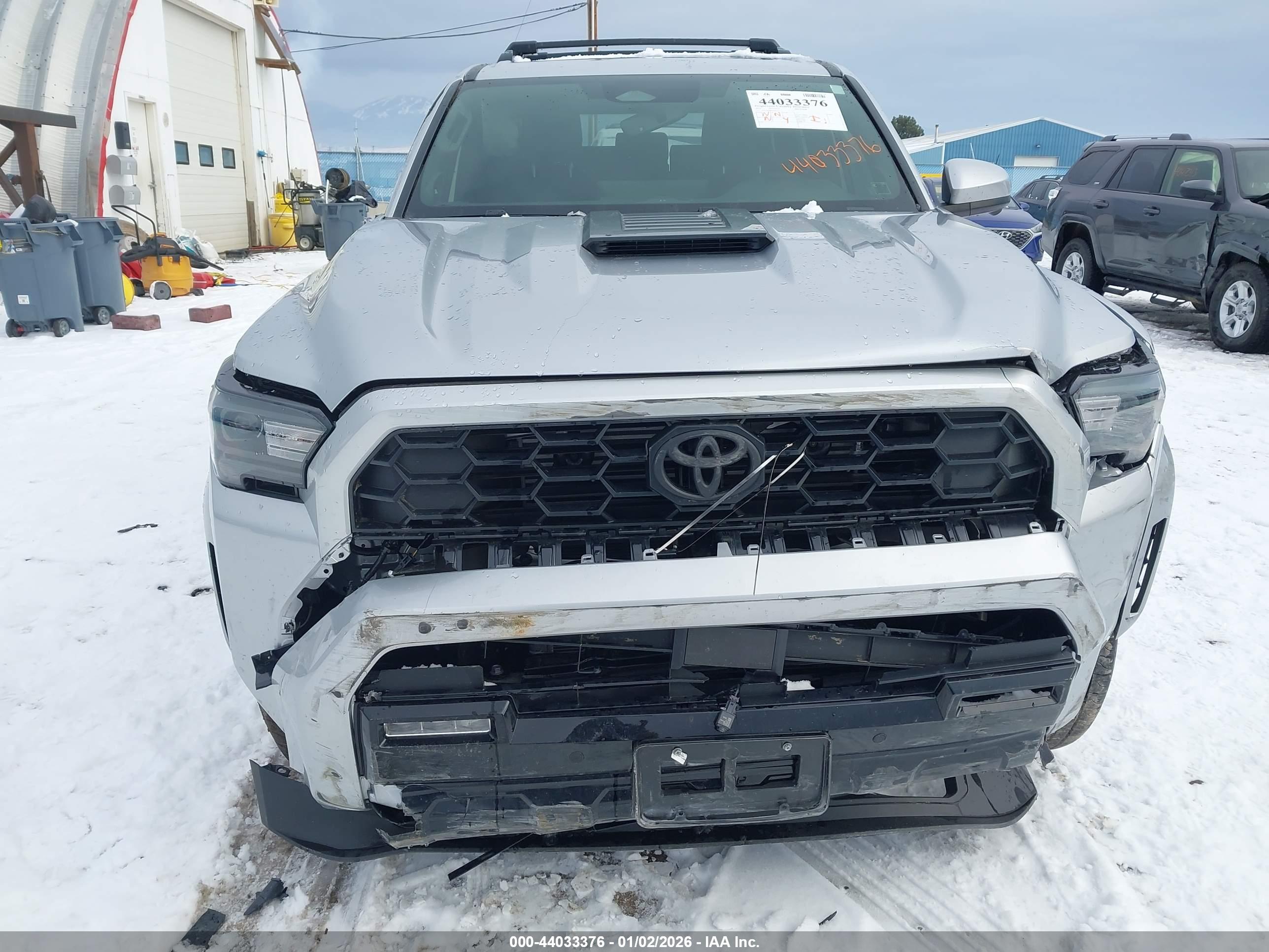 TOYOTA 4RUNNER image 6