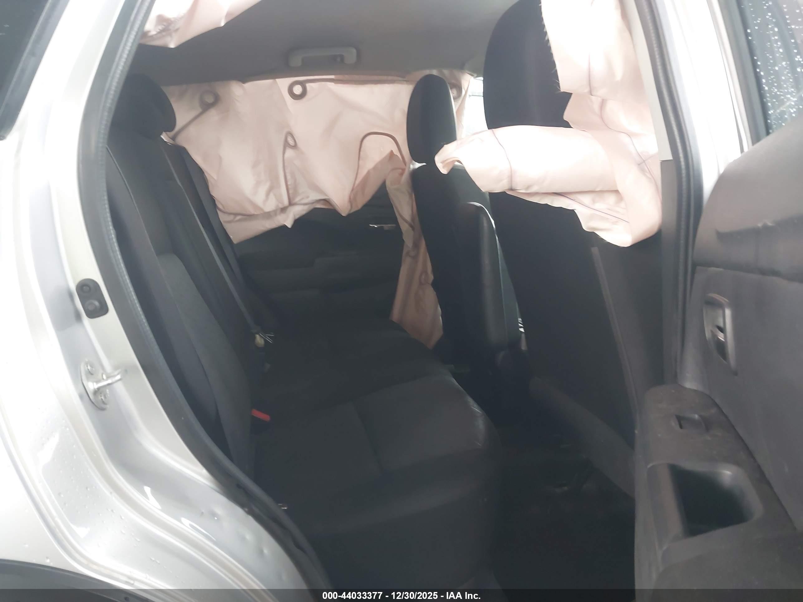 MITSUBISHI OUTLANDER image 8
