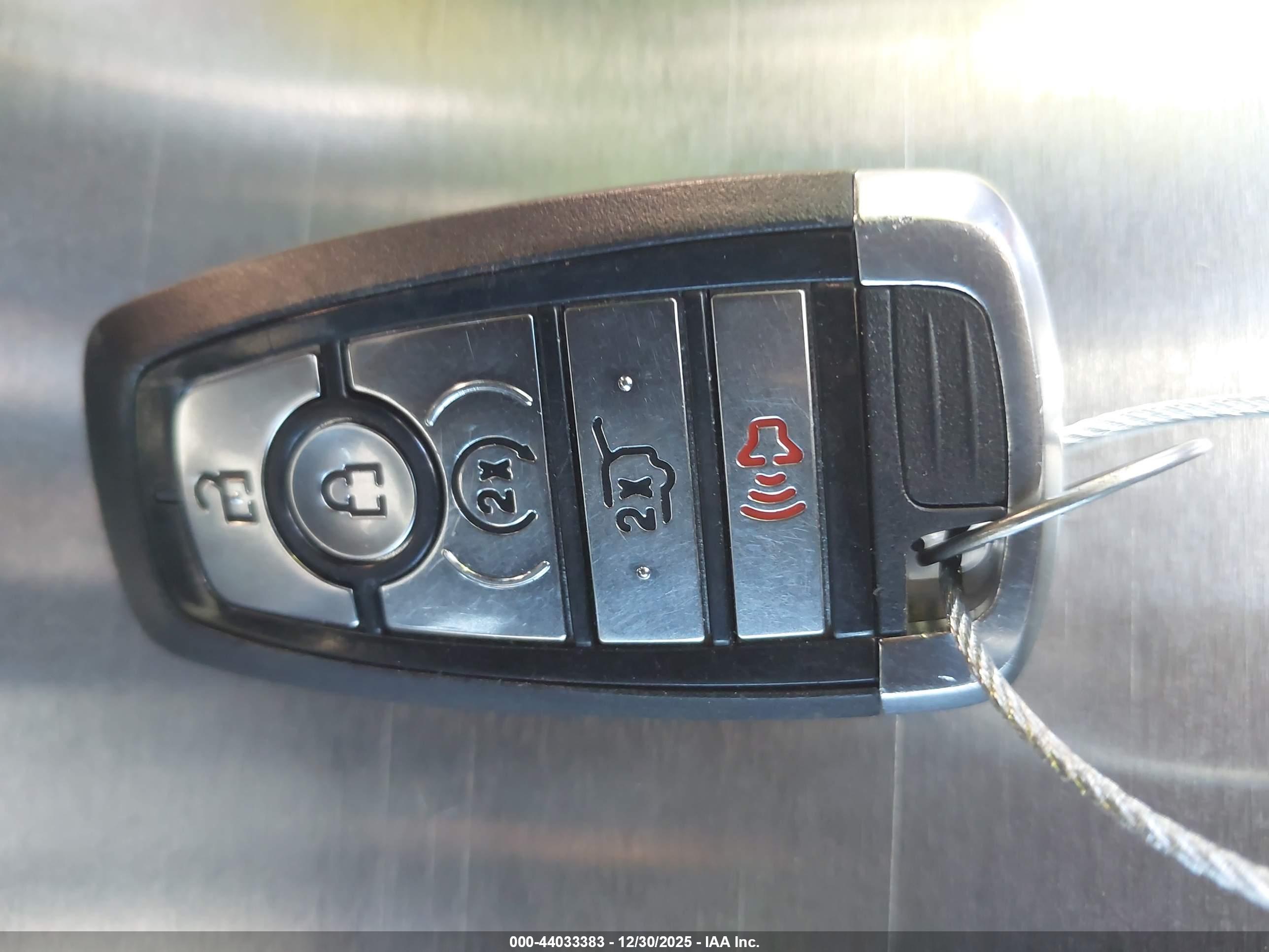 FORD EXPLORER image 11