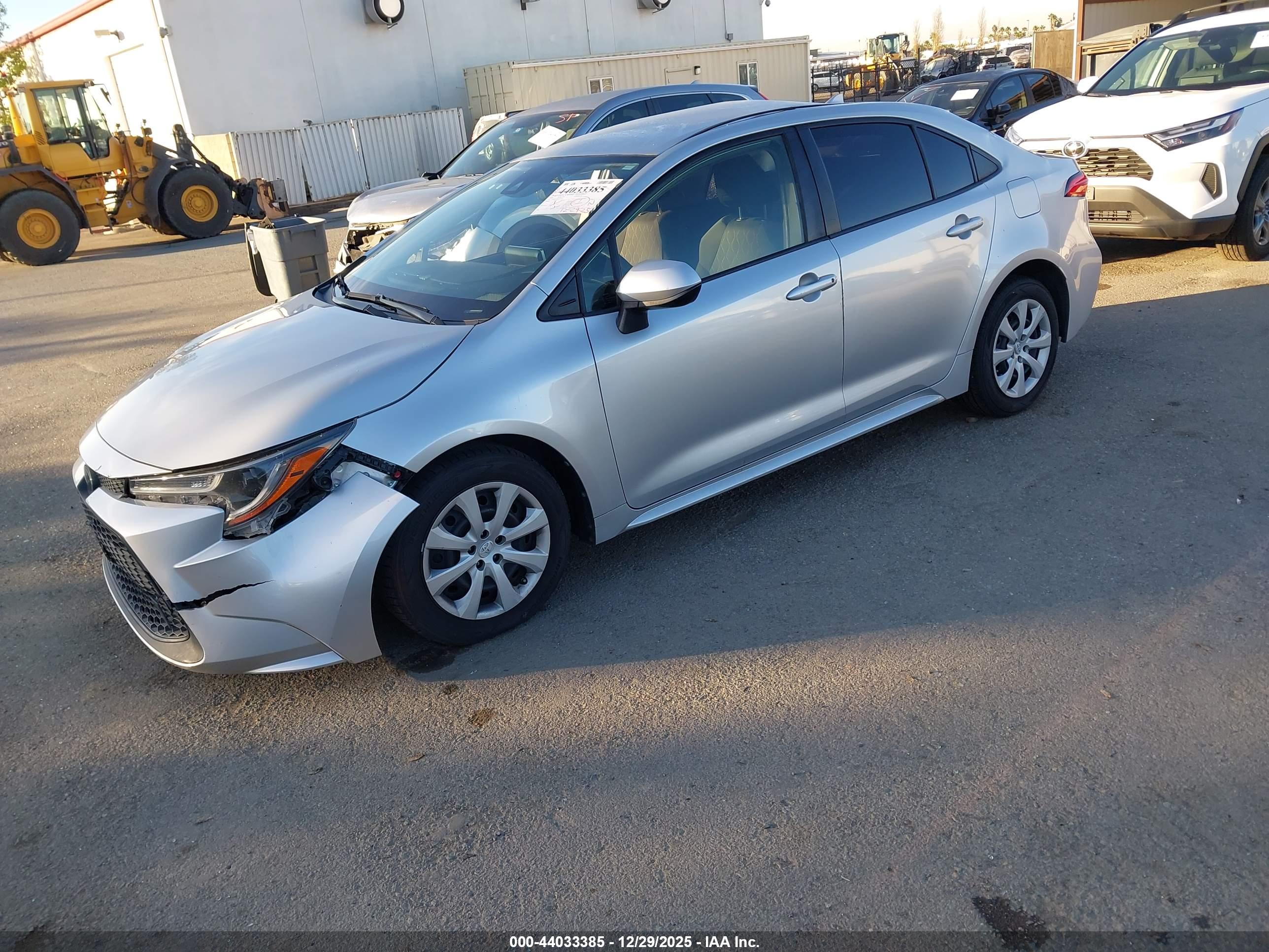 TOYOTA COROLLA image 2