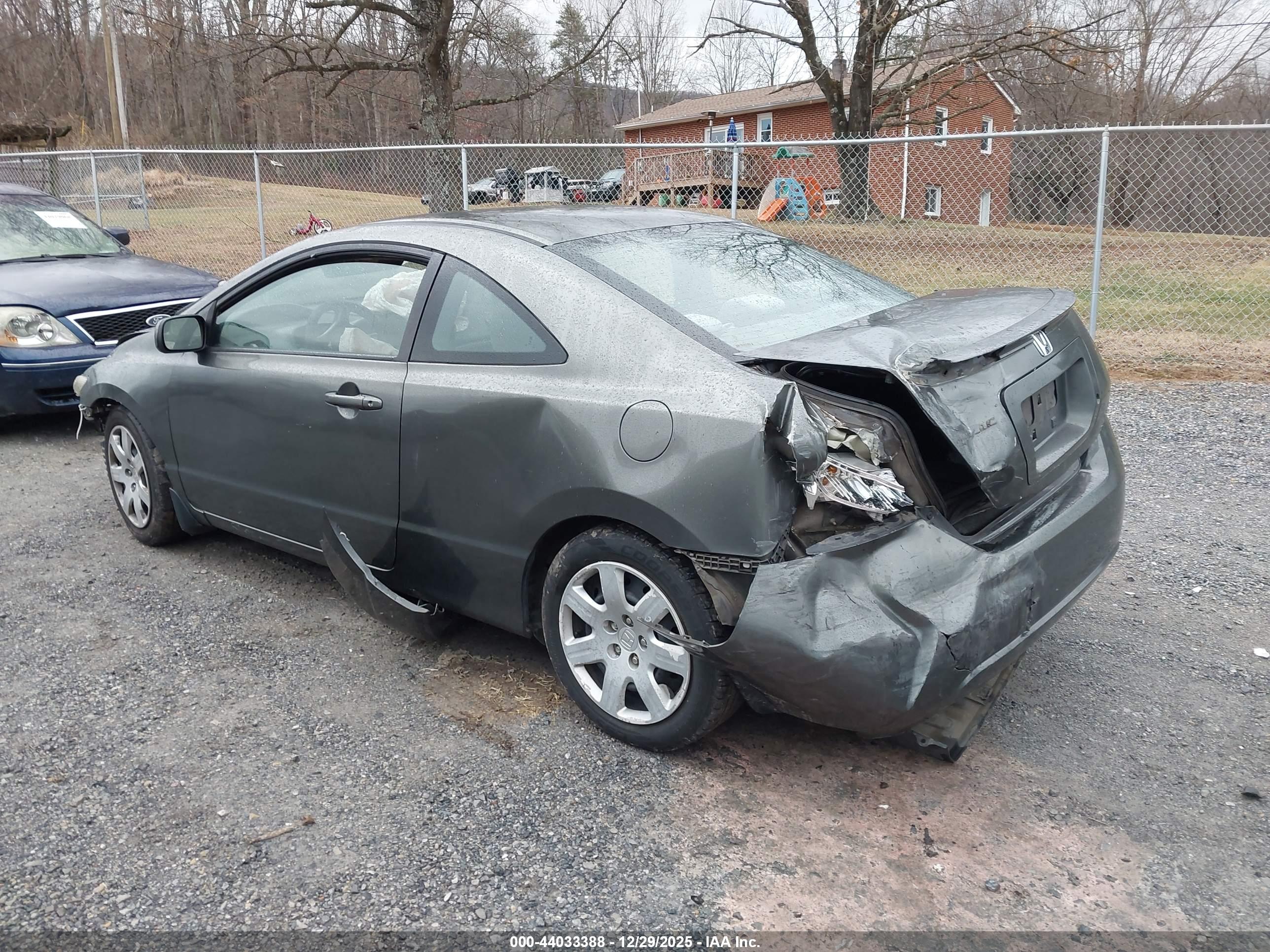HONDA CIVIC image 3