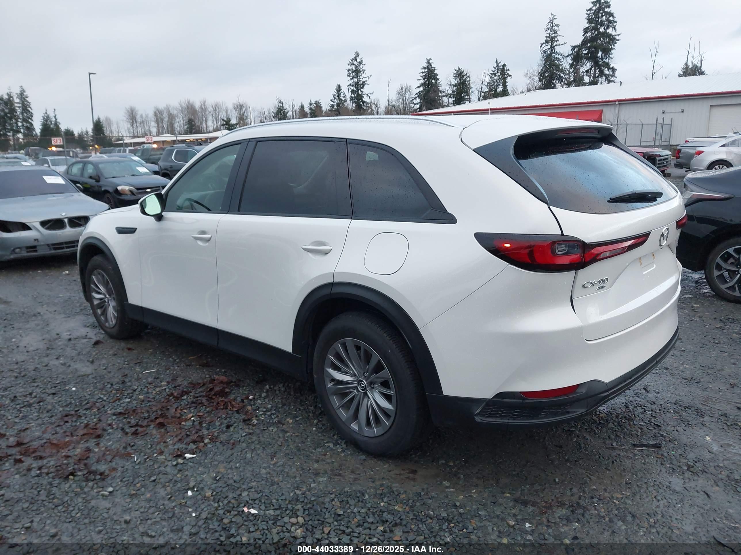 MAZDA CX-90 image 3