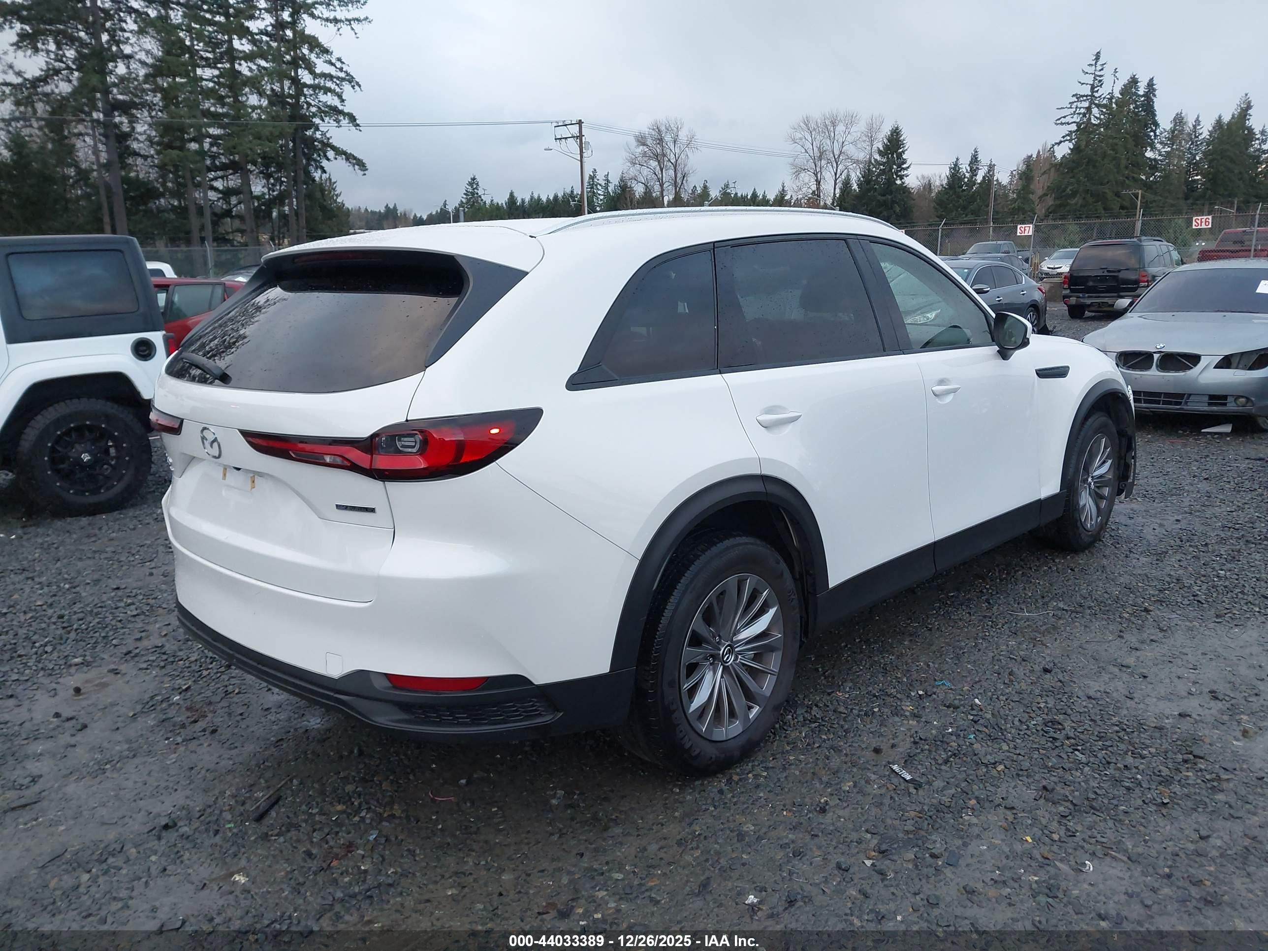 MAZDA CX-90 image 4