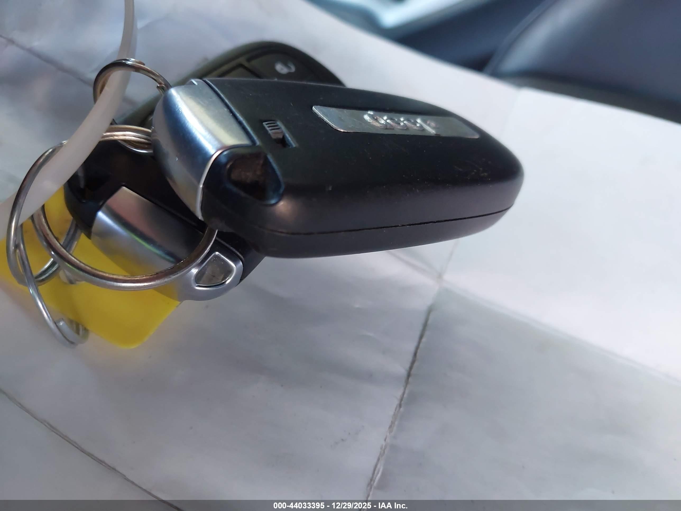 JEEP CHEROKEE image 11
