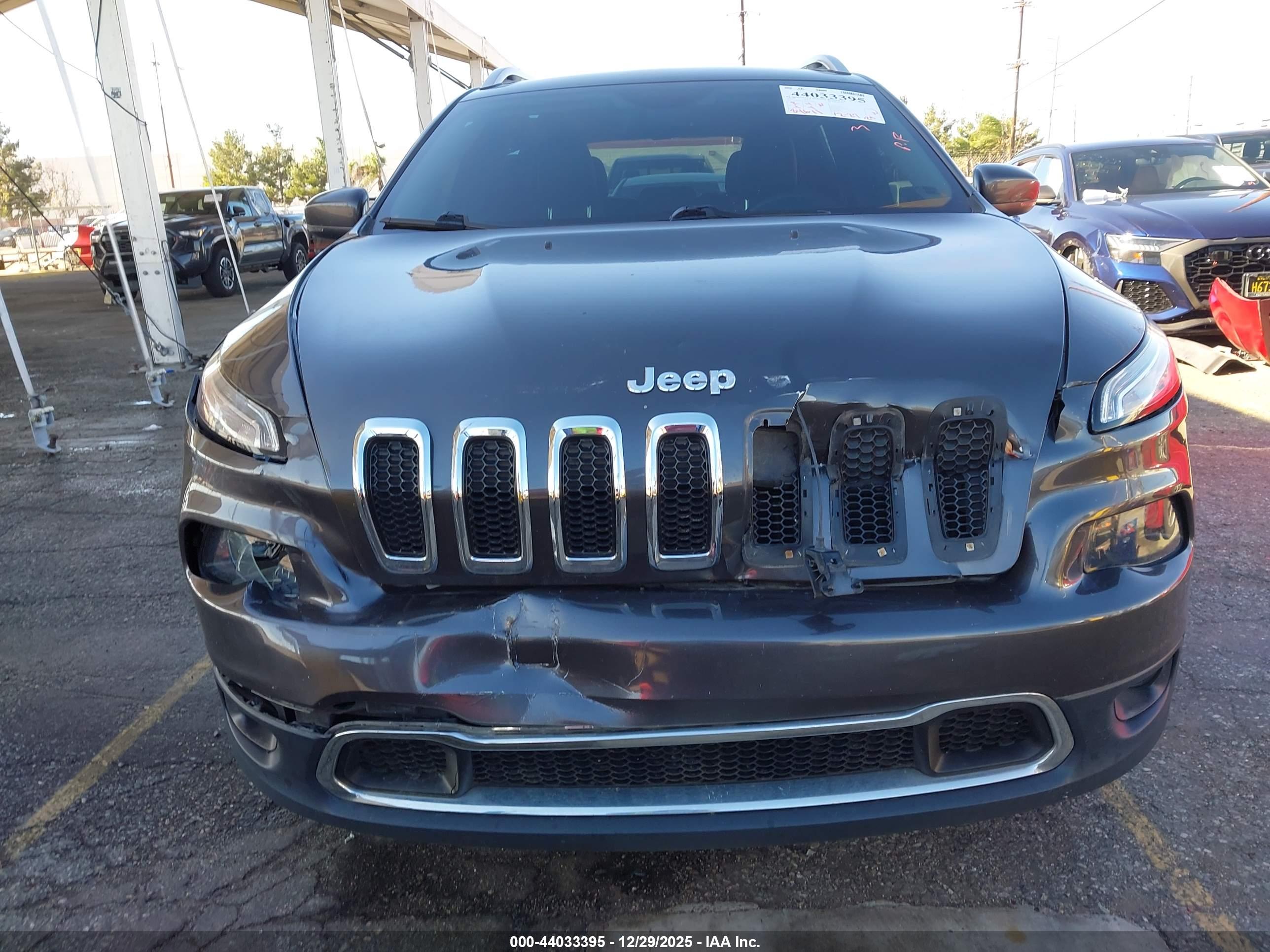 JEEP CHEROKEE image 6
