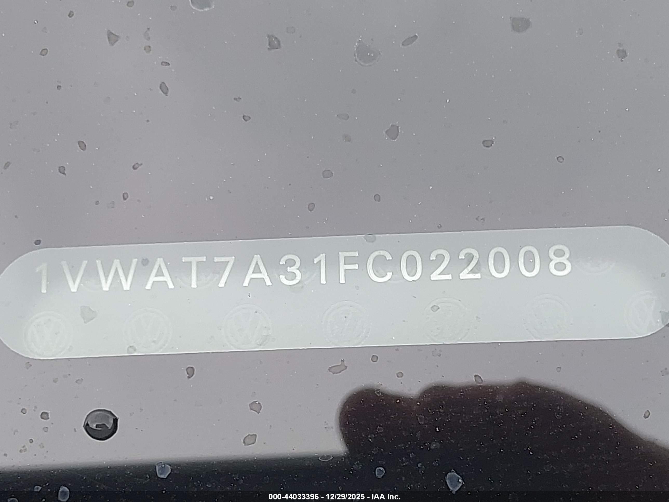 VOLKSWAGEN PASSAT image 9