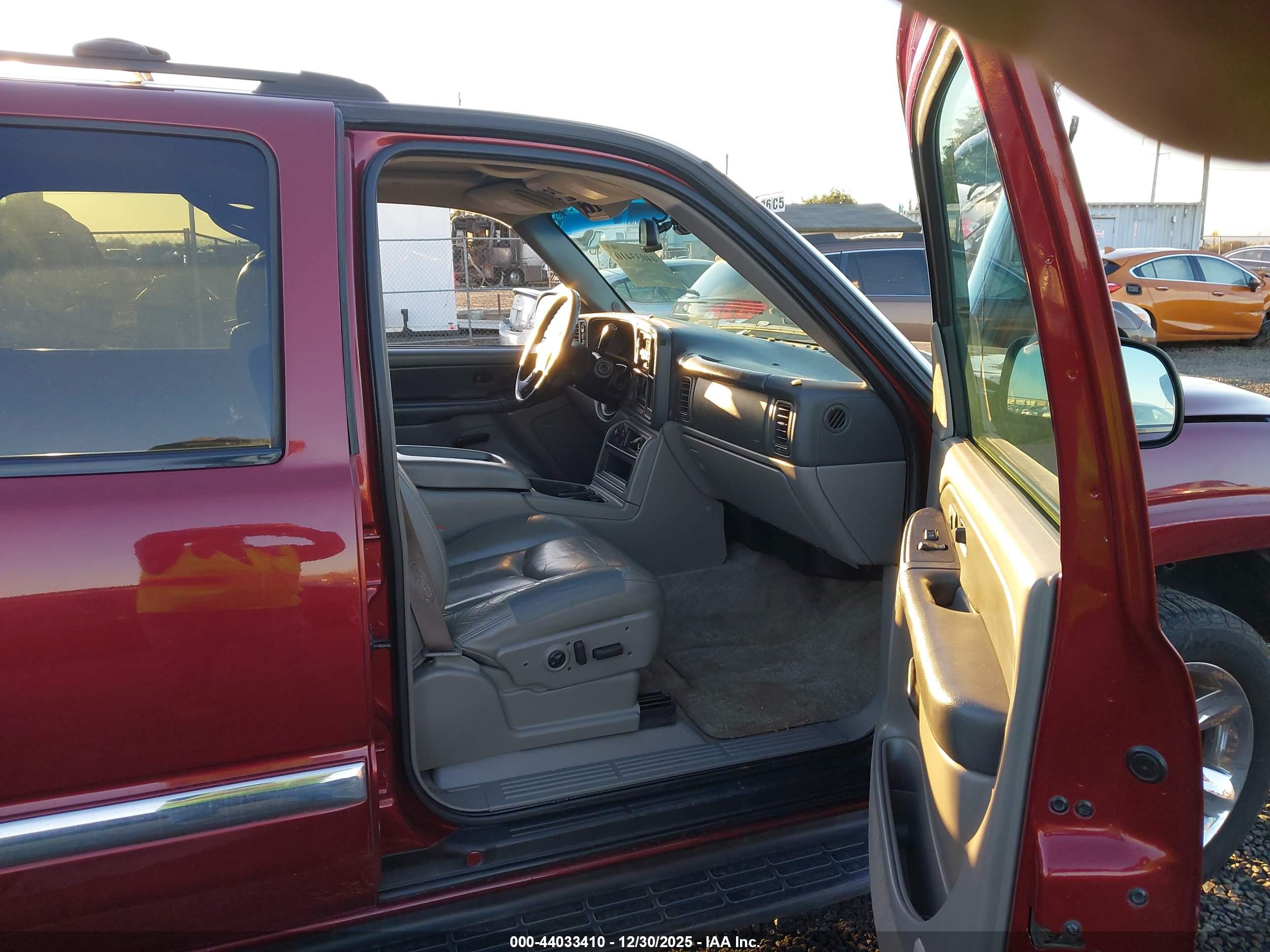 GMC YUKON image 5