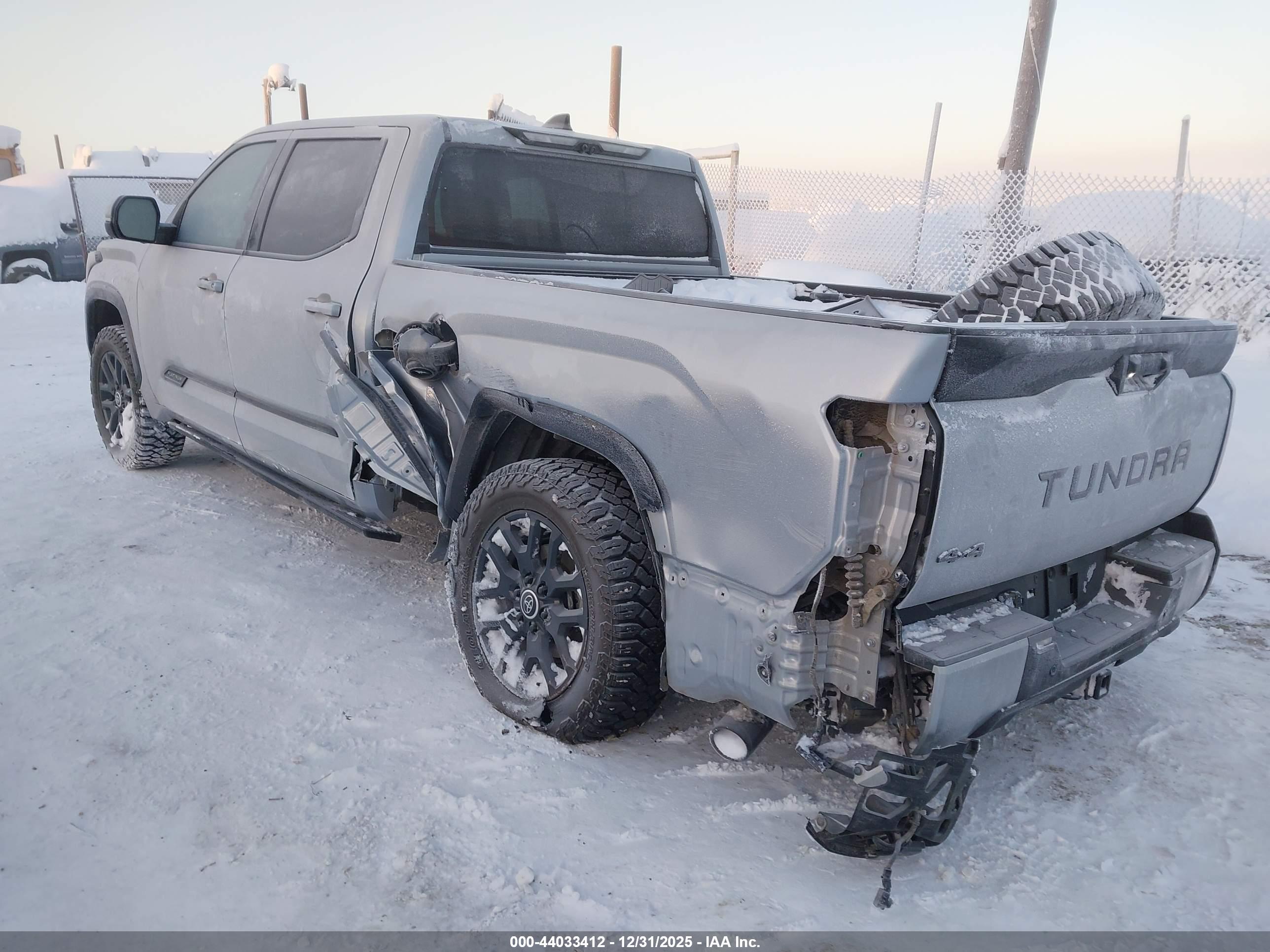 TOYOTA TUNDRA image 3