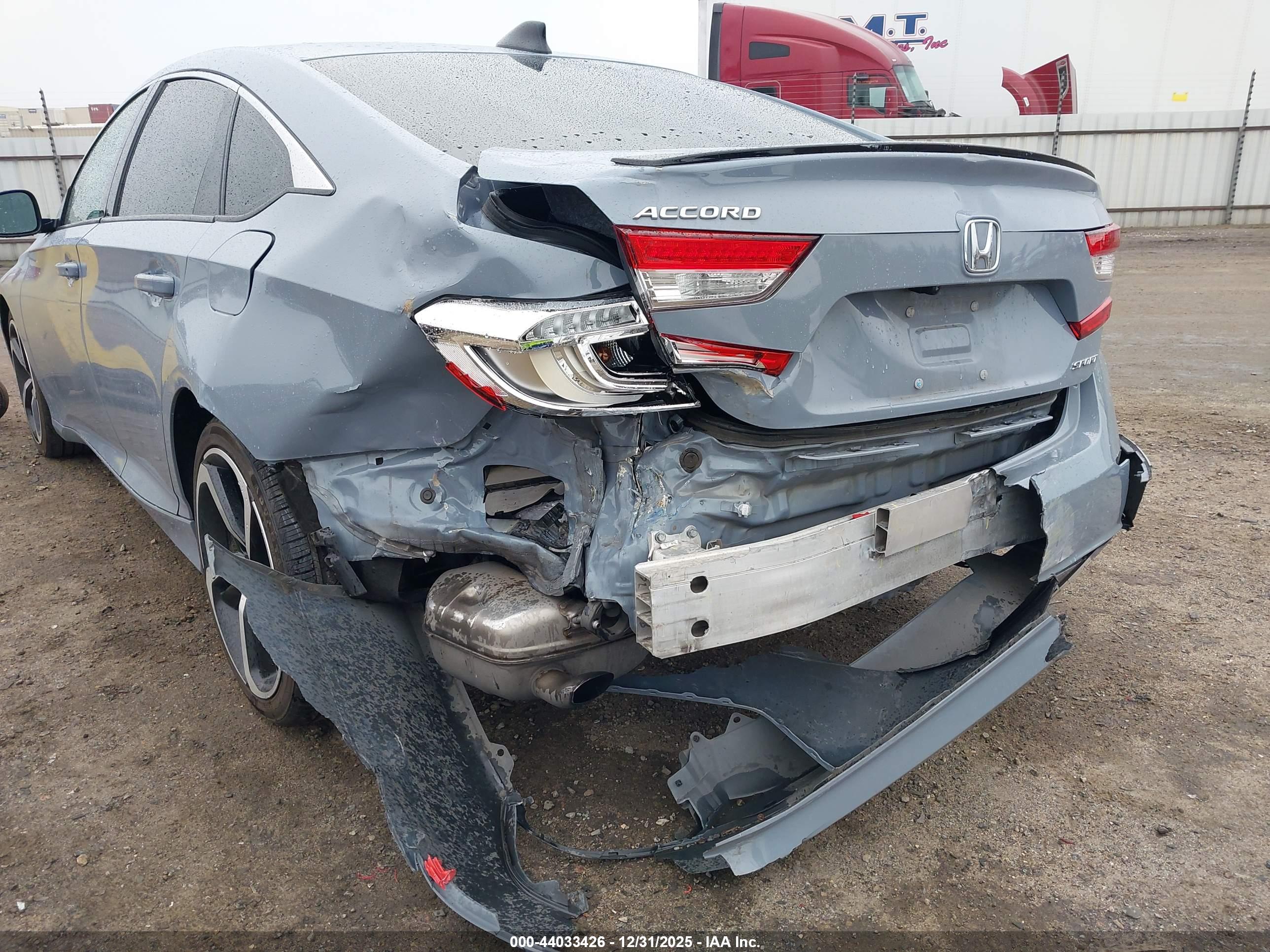 HONDA ACCORD image 6