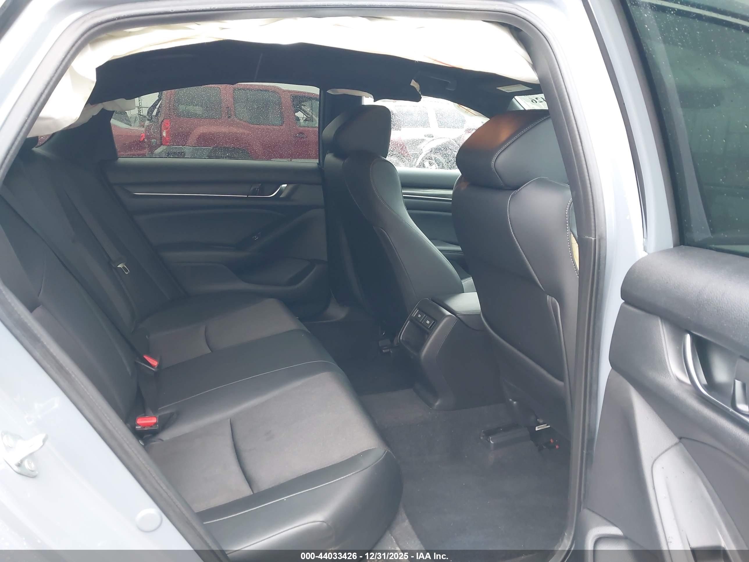 HONDA ACCORD image 8