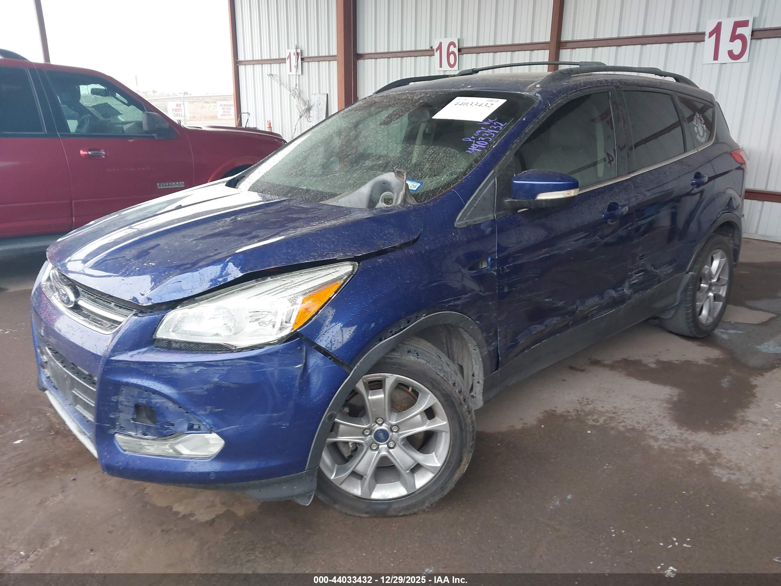FORD ESCAPE image 2