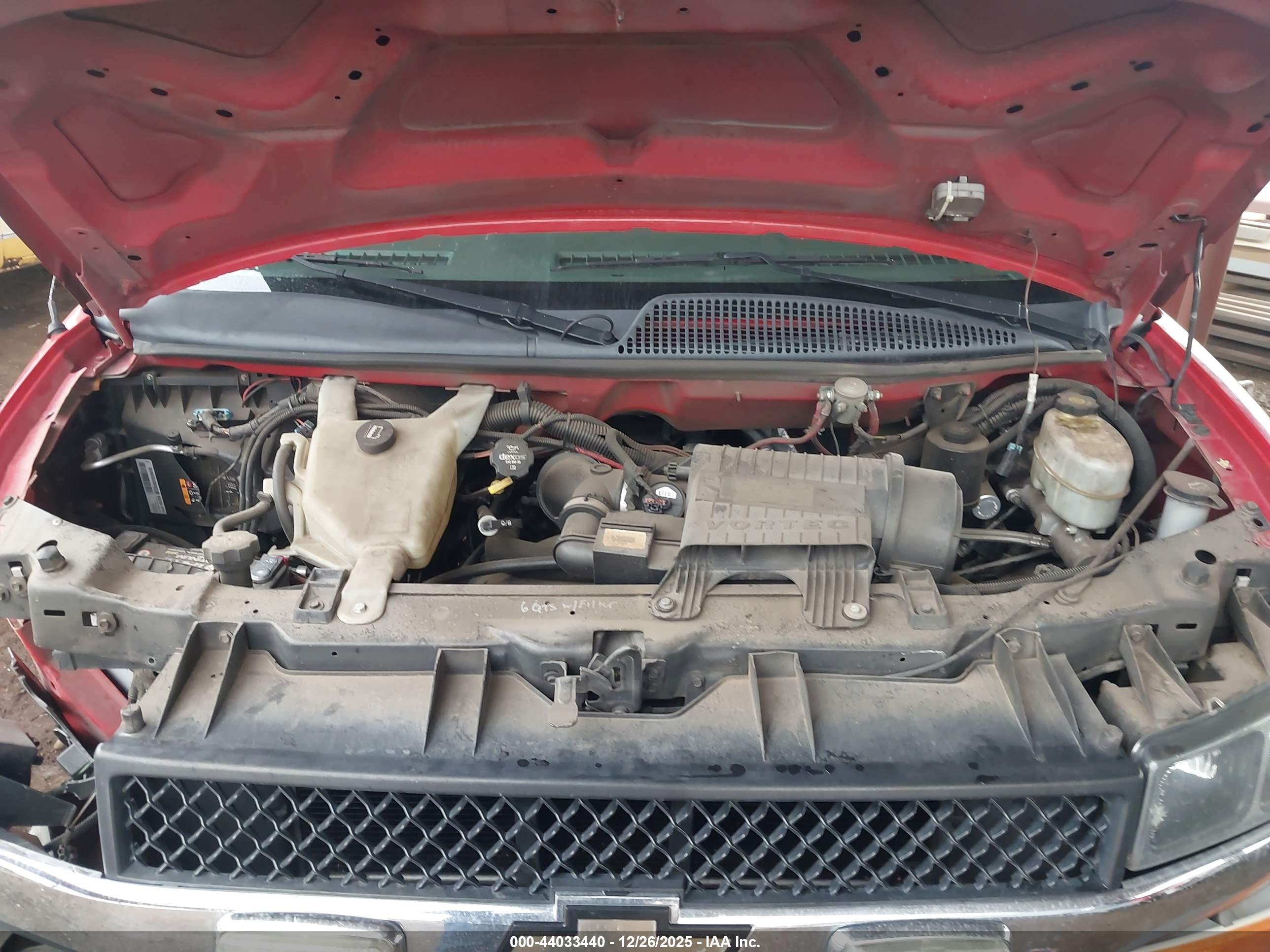 CHEVROLET EXPRESS image 10