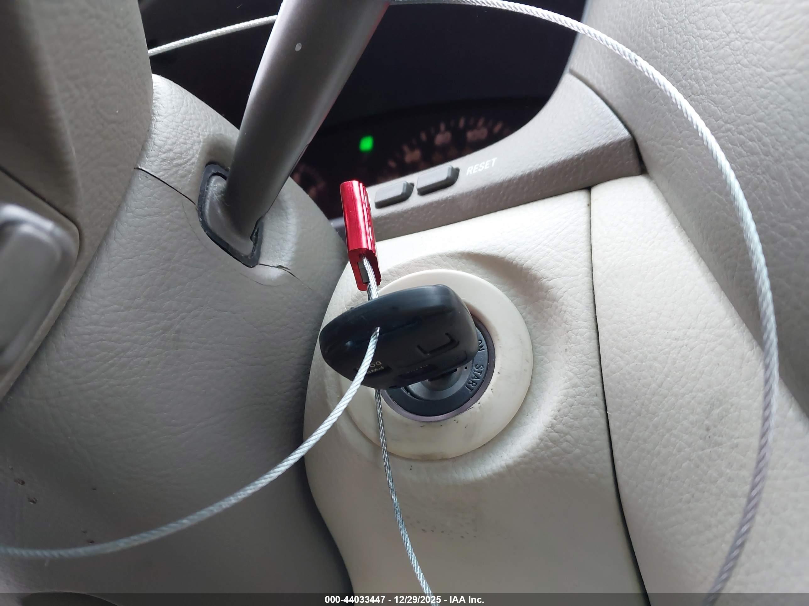 LEXUS LS image 11
