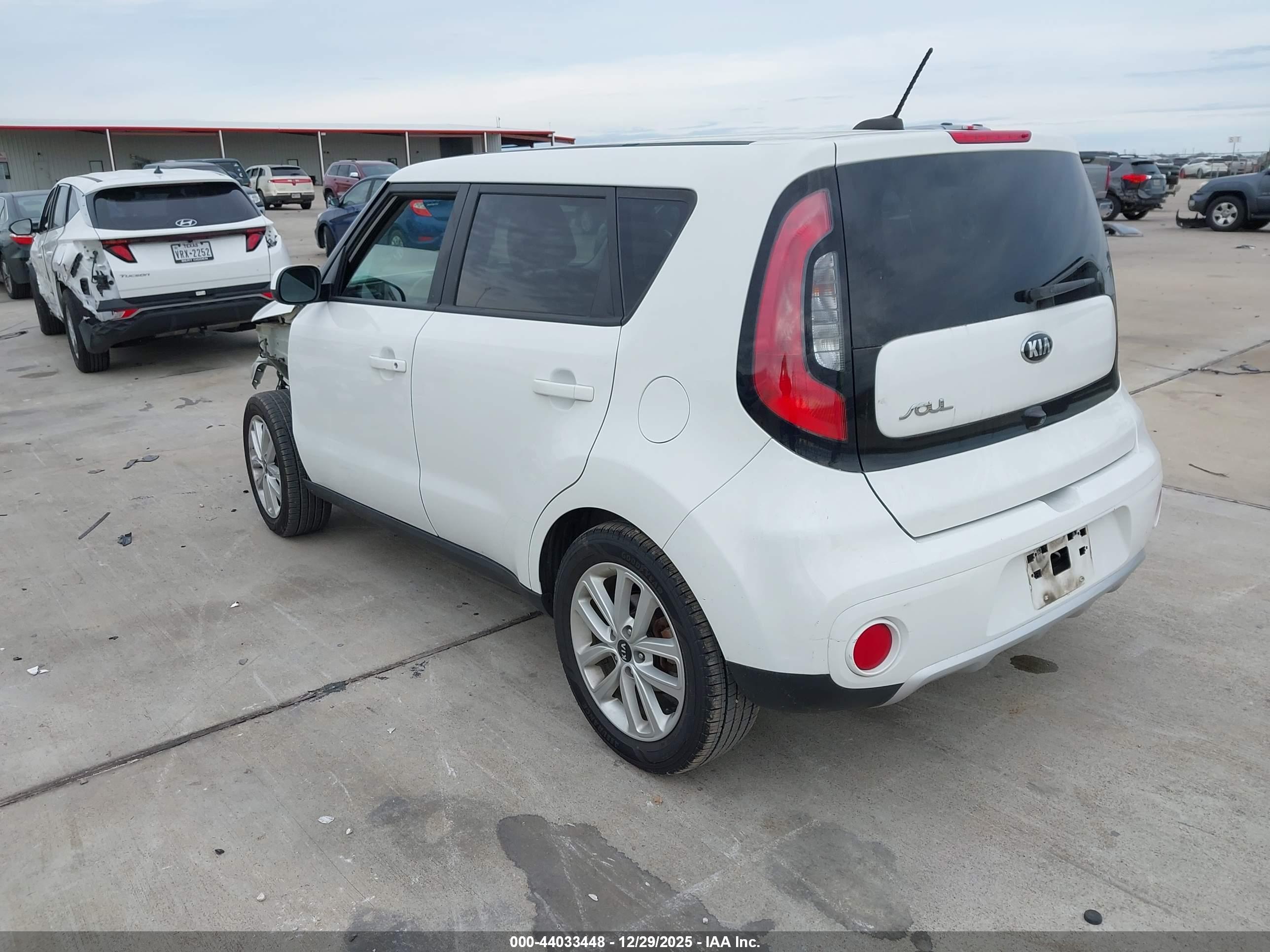 KIA SOUL image 3