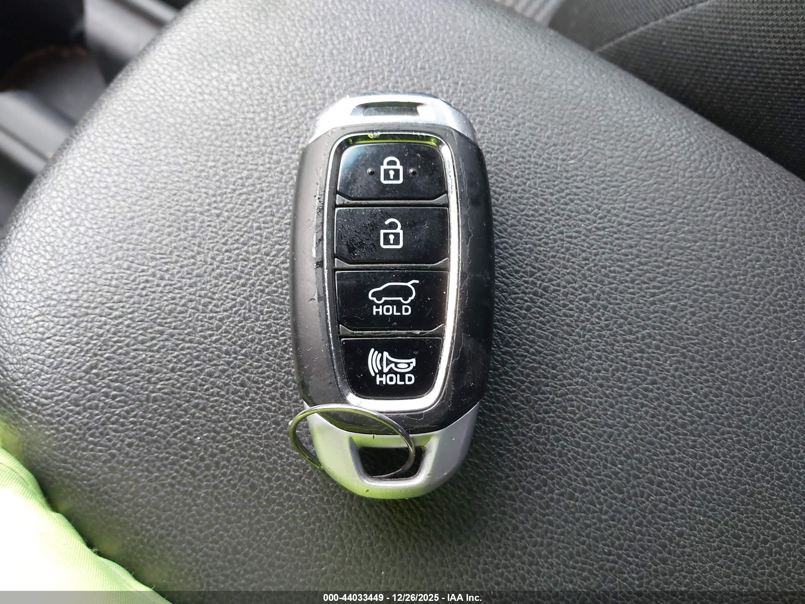 HYUNDAI KONA image 11